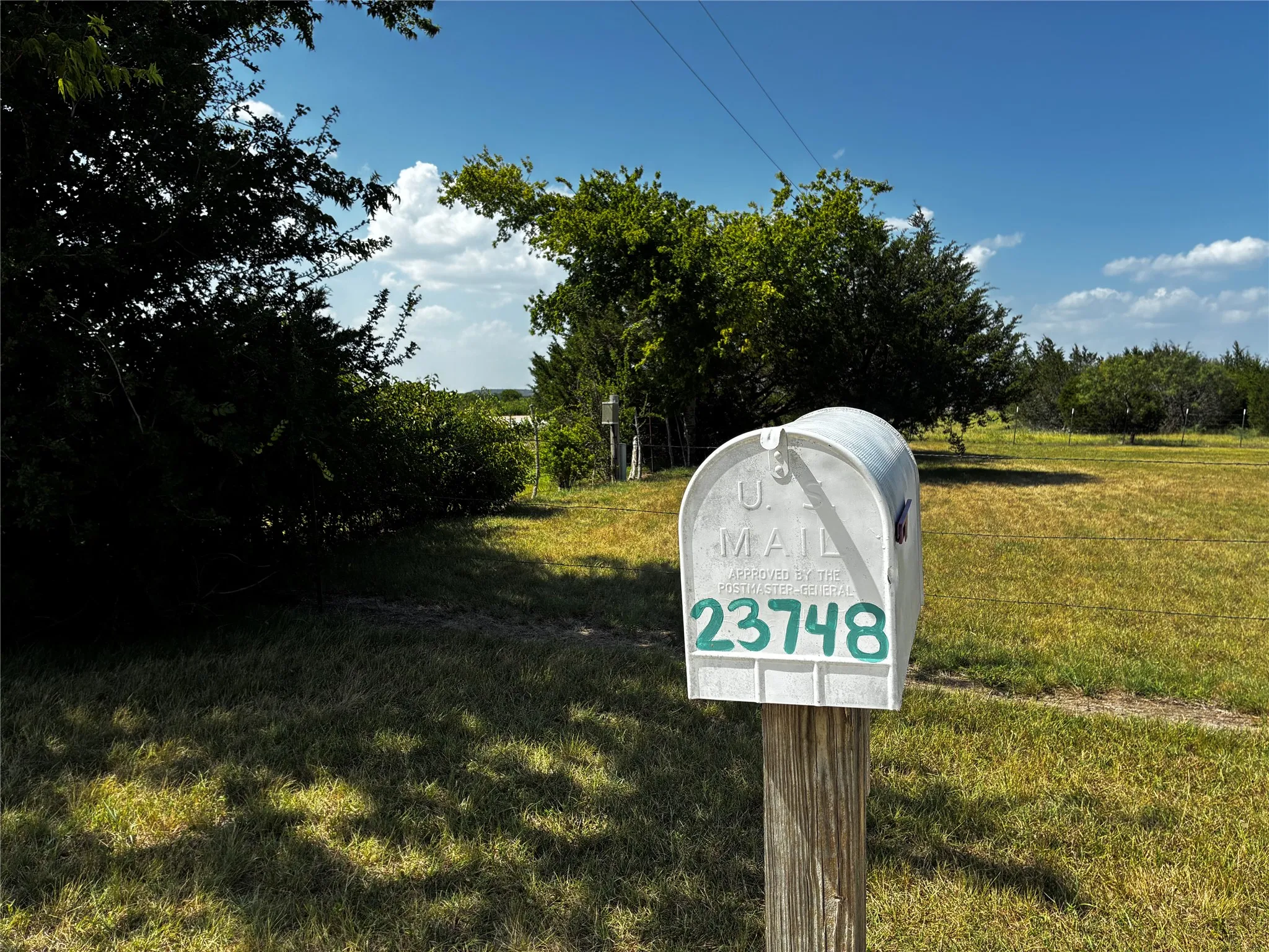 Single Family Residence For Sale in Lampasas County , 23748 N US Highway 281, Lampasas, Texas 76550, 3 Bedrooms, 3 Bathrooms, Garage spaces, 2,000 Sqft, built in 2018, Price $495,000, mls#21336298, Real Estate Agent in Lampasas, Homes For Sale in Lampasas county, Homes For Sale in Lampasas, Realtor in Lampasas Texas, Real Estate Brokerage Independent Realty Texas, Luminita Cordes Realtor