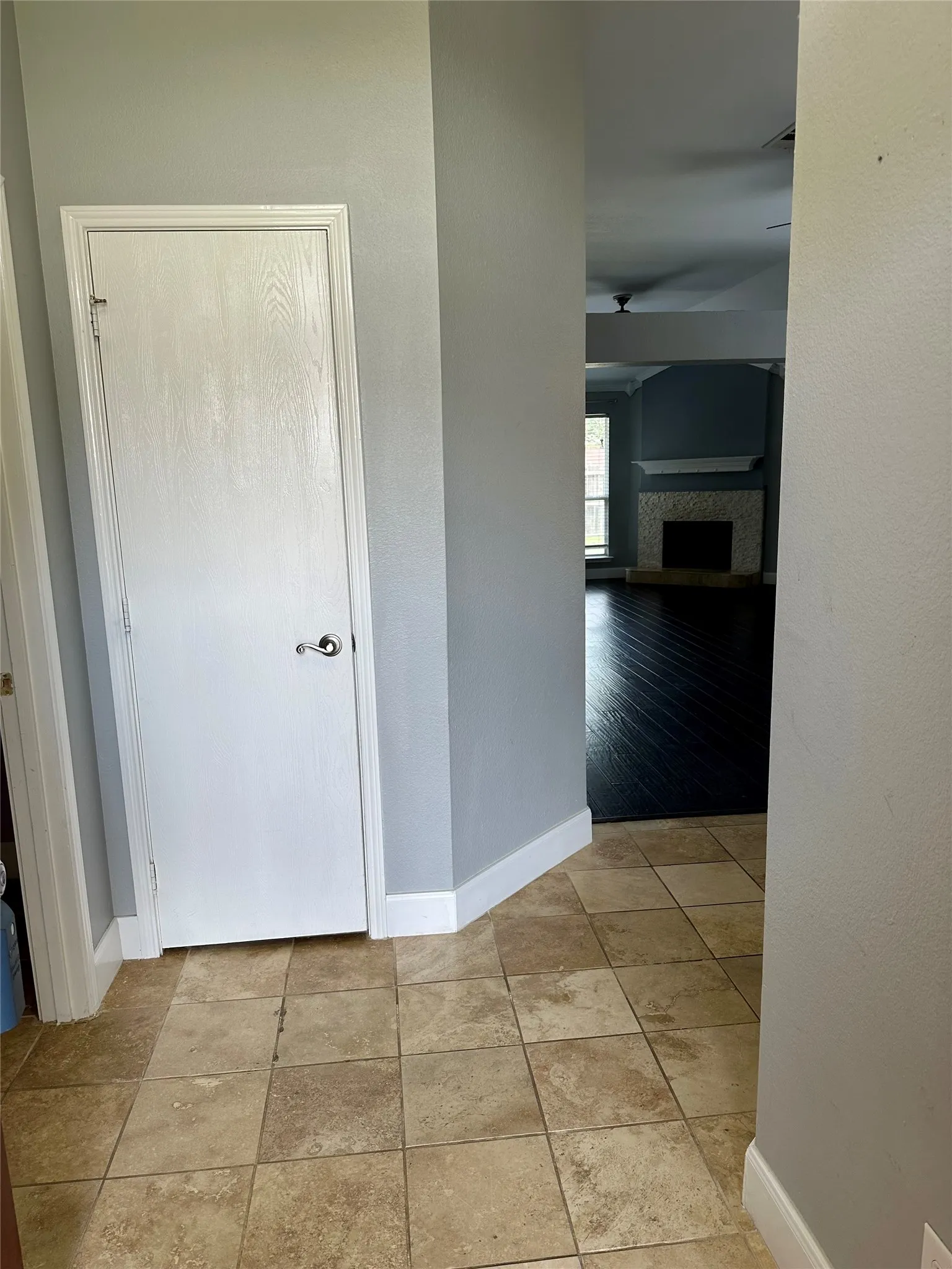Single Family Residence For Rent in Kaufman County , 210 Windsor, Forney, Texas 75126, 3 Bedroom, 2 Bathroom, 2 Garage spaces, 1,468 Sqft, built in 2001, mls#21337274, Real Estate Agent in Forney, Homes For Rent in Kaufman county, Homes For Rent in Forney, Realtor in Forney Texas, Real Estate Brokerage Independent Realty Texas, Luminita Cordes Realtor