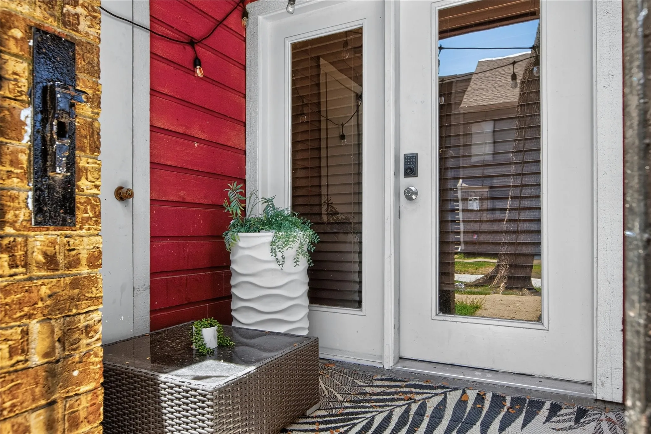 Condominium For Sale in Dallas County , 9805 Walnut Street 112, Dallas, Texas 75243, 1 Bedroom, 1 Bathroom, Garage spaces, 551 Sqft, built in 1981, mls#21337297, Real Estate Agent in Dallas, Homes For Sale in Dallas county, Homes For Sale in Dallas, Realtor in Dallas Texas, Real Estate Brokerage Independent Realty Texas, Luminita Cordes Realtor