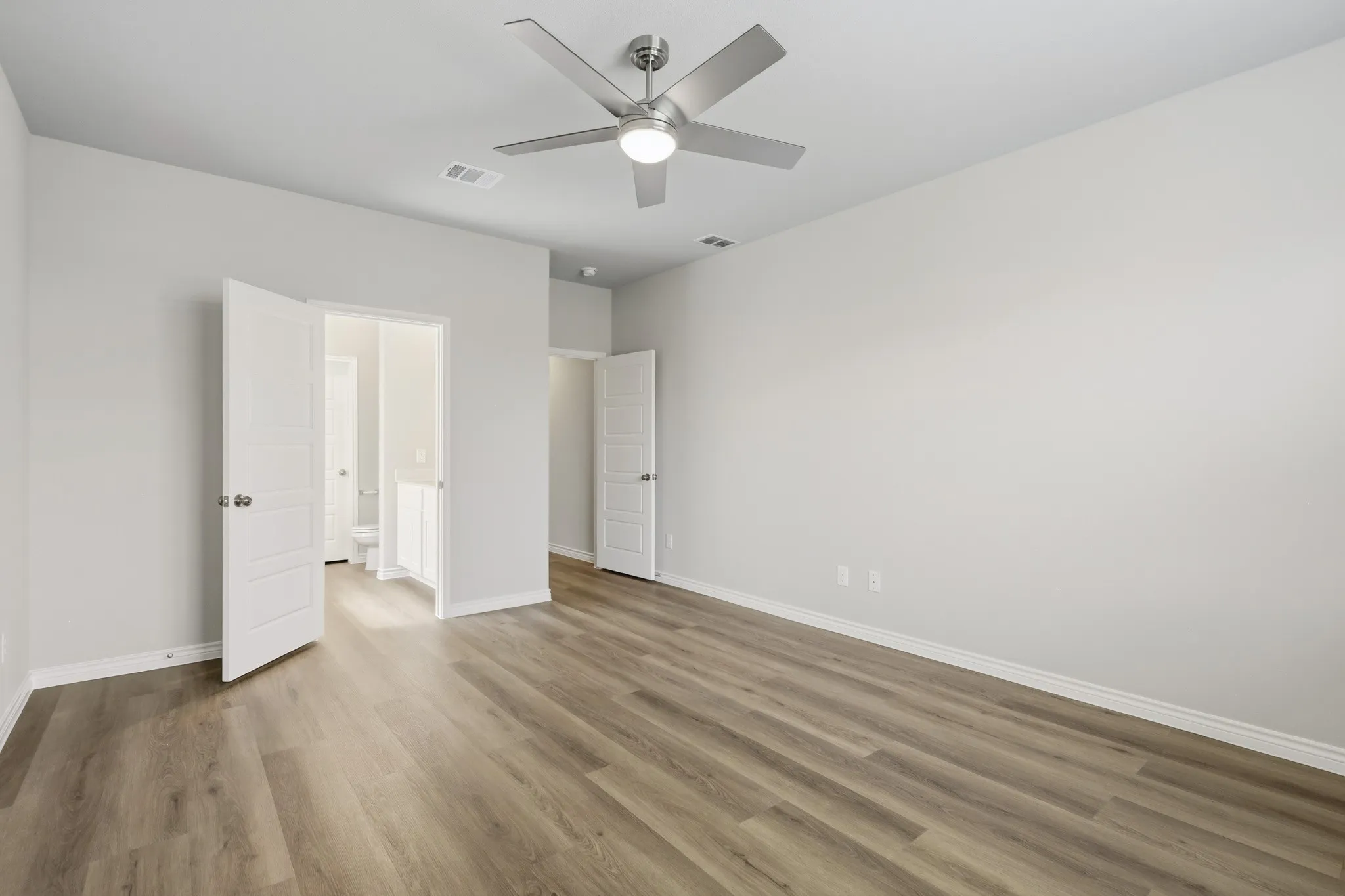 Single Family Residence For Sale in Tarrant County , 2416 Southern Magnolia Drive, Fort Worth, Texas 76123, 5 Bedroom, 4 Bathroom, 2 Garage spaces, 2,622 Sqft, built in 2026, mls#21337293, Real Estate Agent in Fort Worth, Homes For Sale in Tarrant county, Homes For Sale in Fort Worth, Realtor in Fort Worth Texas, Real Estate Brokerage Independent Realty Texas, Luminita Cordes Realtor