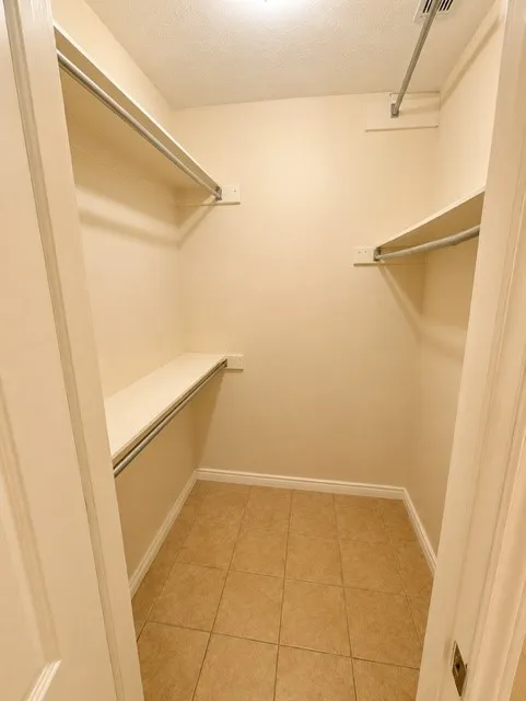 Single Family Residence For Sale in Dallas County , 216 Monica Street, Glenn Heights, Texas 75154, 4 Bedroom, 3 Bathroom, Garage spaces, 1,141 Sqft, built in 1983, mls#21337307, Real Estate Agent in Glenn Heights, Homes For Sale in Dallas county, Homes For Sale in Glenn Heights, Realtor in Glenn Heights Texas, Real Estate Brokerage Independent Realty Texas, Luminita Cordes Realtor