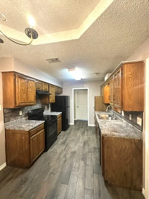 Single Family Residence For Sale in Dallas County , 216 Monica Street, Glenn Heights, Texas 75154, 4 Bedroom, 3 Bathroom, Garage spaces, 1,141 Sqft, built in 1983, mls#21337307, Real Estate Agent in Glenn Heights, Homes For Sale in Dallas county, Homes For Sale in Glenn Heights, Realtor in Glenn Heights Texas, Real Estate Brokerage Independent Realty Texas, Luminita Cordes Realtor