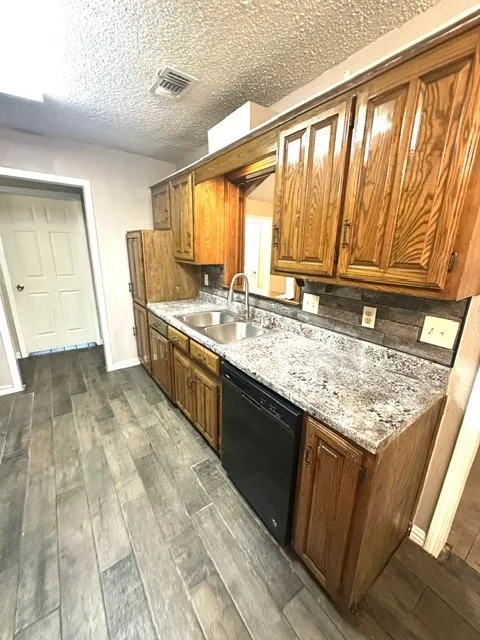Single Family Residence For Sale in Dallas County , 216 Monica Street, Glenn Heights, Texas 75154, 4 Bedroom, 3 Bathroom, Garage spaces, 1,141 Sqft, built in 1983, mls#21337307, Real Estate Agent in Glenn Heights, Homes For Sale in Dallas county, Homes For Sale in Glenn Heights, Realtor in Glenn Heights Texas, Real Estate Brokerage Independent Realty Texas, Luminita Cordes Realtor