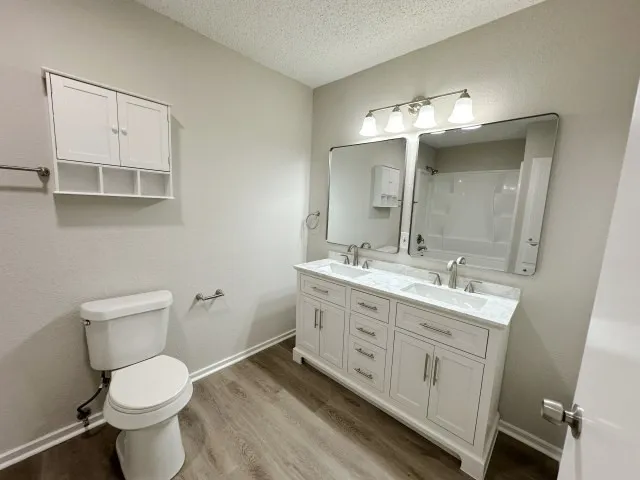 Single Family Residence For Sale in Johnson County , 328 Hillside Court, Burleson, Texas 76028, 4 Bedroom, 3 Bathroom, Garage spaces, 1,511 Sqft, built in 1969, mls#21337295, Real Estate Agent in Burleson, Homes For Sale in Johnson county, Homes For Sale in Burleson, Realtor in Burleson Texas, Real Estate Brokerage Independent Realty Texas, Luminita Cordes Realtor