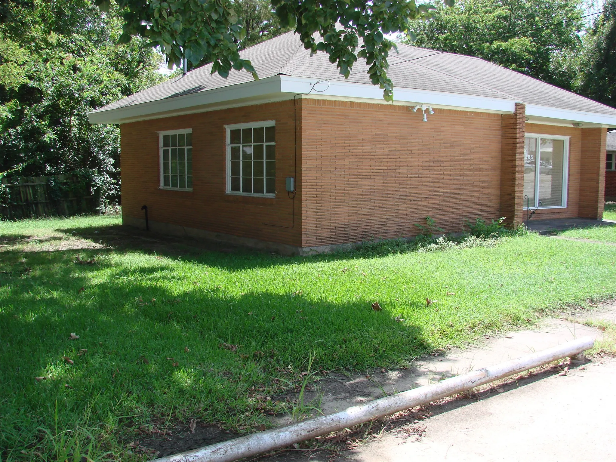 Office For Rent in Cooke County , 1604 E HWY 82, Gainesville, Texas 76240, 0, 0, Garage spaces, 0 Sqft, built in 0, mls#21337078, Real Estate Agent in Gainesville, Homes For Rent in Cooke county, Homes For Rent in Gainesville, Realtor in Gainesville Texas, Real Estate Brokerage Independent Realty Texas, Luminita Cordes Realtor