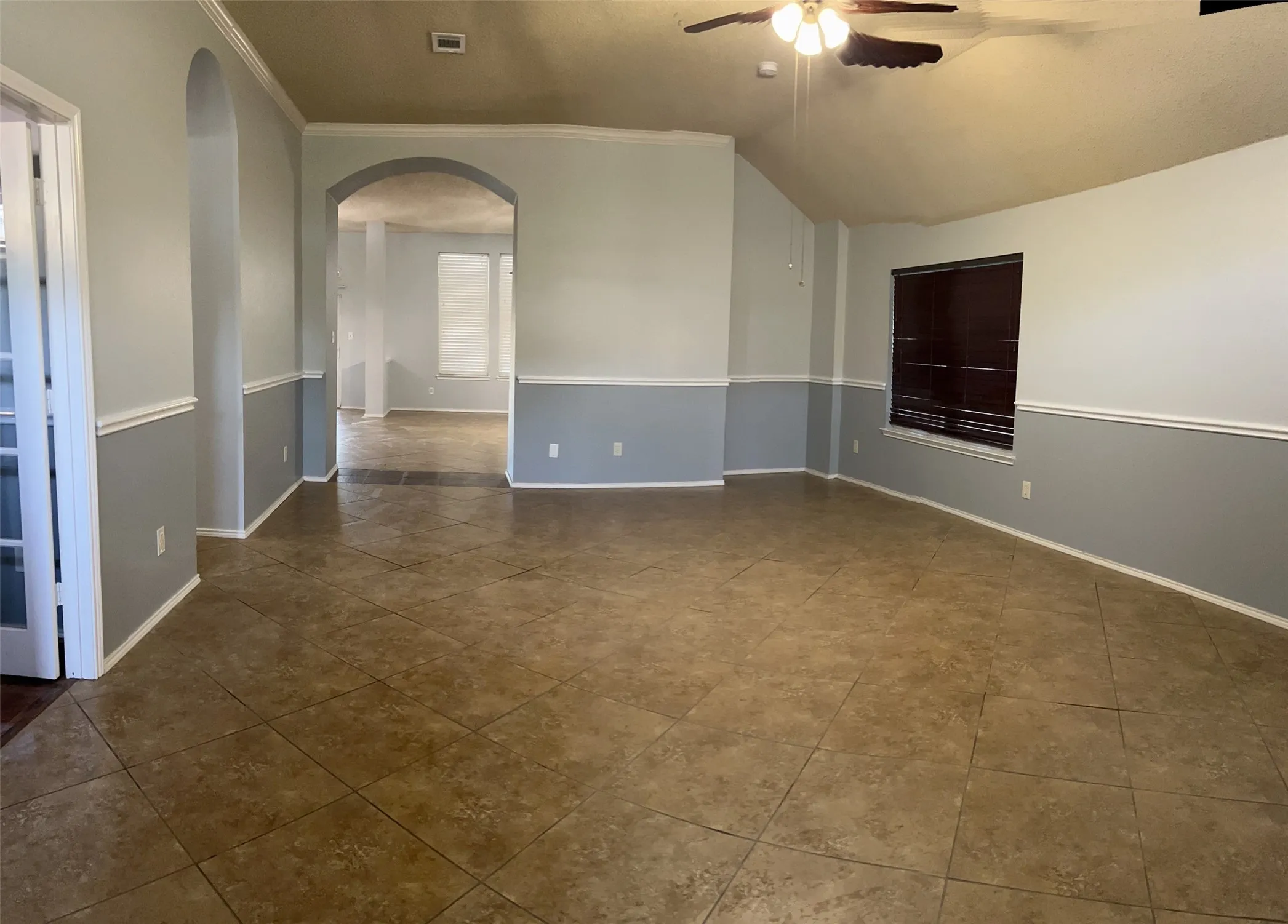 Single Family Residence For Rent in Tarrant County , 4216 Cave Cove Court, Fort Worth, Texas 76244, 3 Bedroom, 2 Bathroom, 2 Garage spaces, 2,214 Sqft, built in 2000, mls#21337343, Real Estate Agent in Fort Worth, Homes For Rent in Tarrant county, Homes For Rent in Fort Worth, Realtor in Fort Worth Texas, Real Estate Brokerage Independent Realty Texas, Luminita Cordes Realtor
