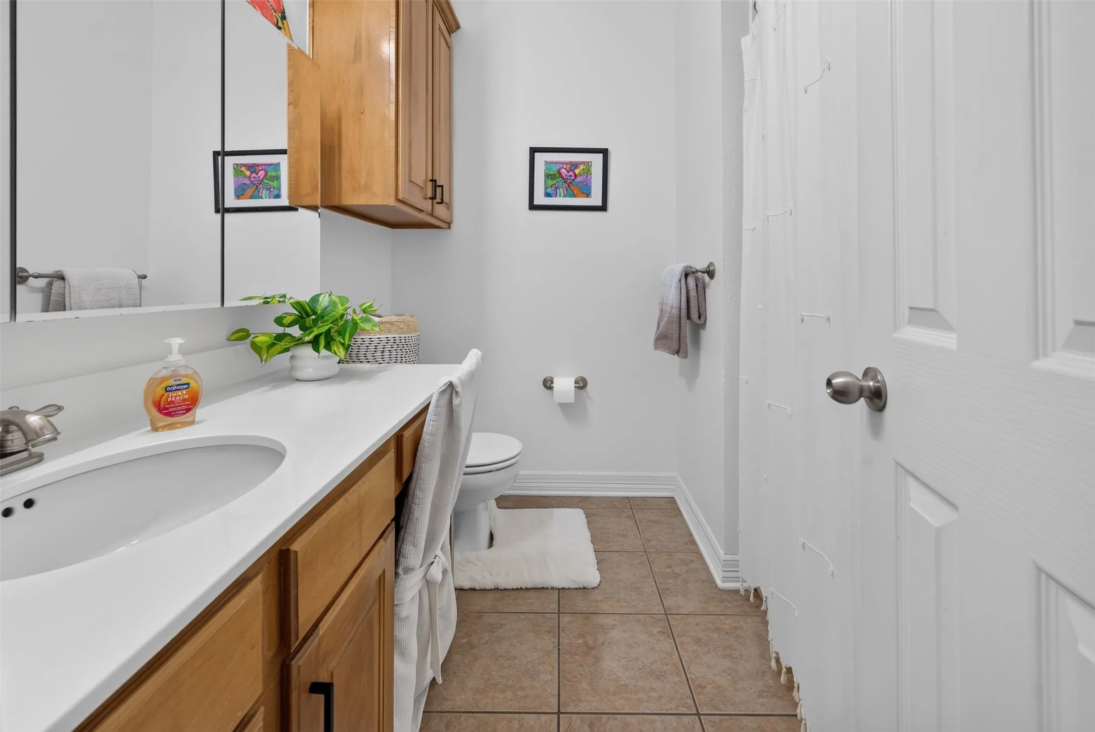 Single Family Residence For Sale in Henderson County , 5611 Fm 2494, Athens, Texas 75751, 3 Bedroom, 3 Bathroom, 2 Garage spaces, 2,560 Sqft, built in 2001, mls#21337155, Real Estate Agent in Athens, Homes For Sale in Henderson county, Homes For Sale in Athens, Realtor in Athens Texas, Real Estate Brokerage Independent Realty Texas, Luminita Cordes Realtor