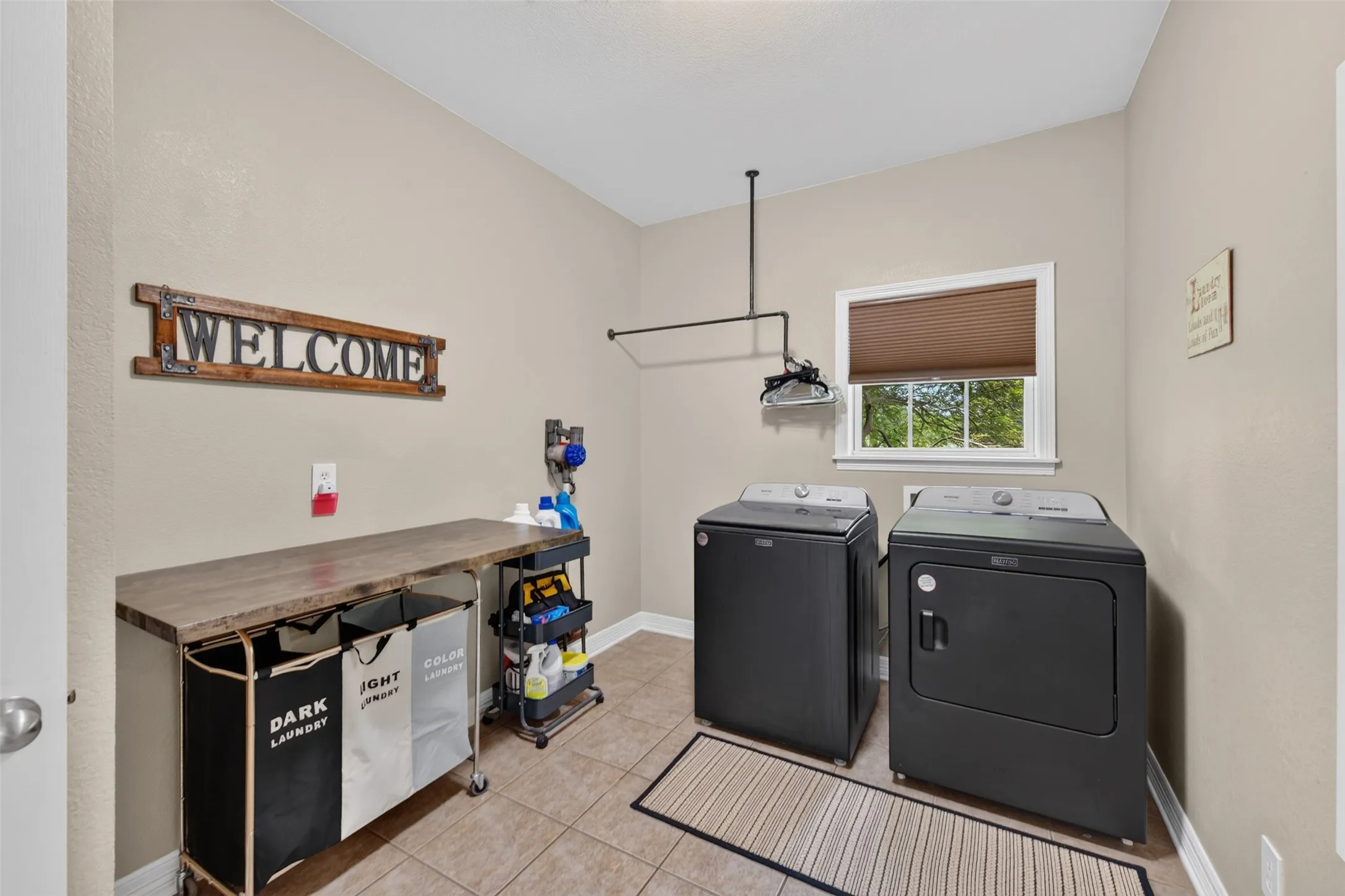 Single Family Residence For Sale in Henderson County , 5611 Fm 2494, Athens, Texas 75751, 3 Bedroom, 3 Bathroom, 2 Garage spaces, 2,560 Sqft, built in 2001, mls#21337155, Real Estate Agent in Athens, Homes For Sale in Henderson county, Homes For Sale in Athens, Realtor in Athens Texas, Real Estate Brokerage Independent Realty Texas, Luminita Cordes Realtor