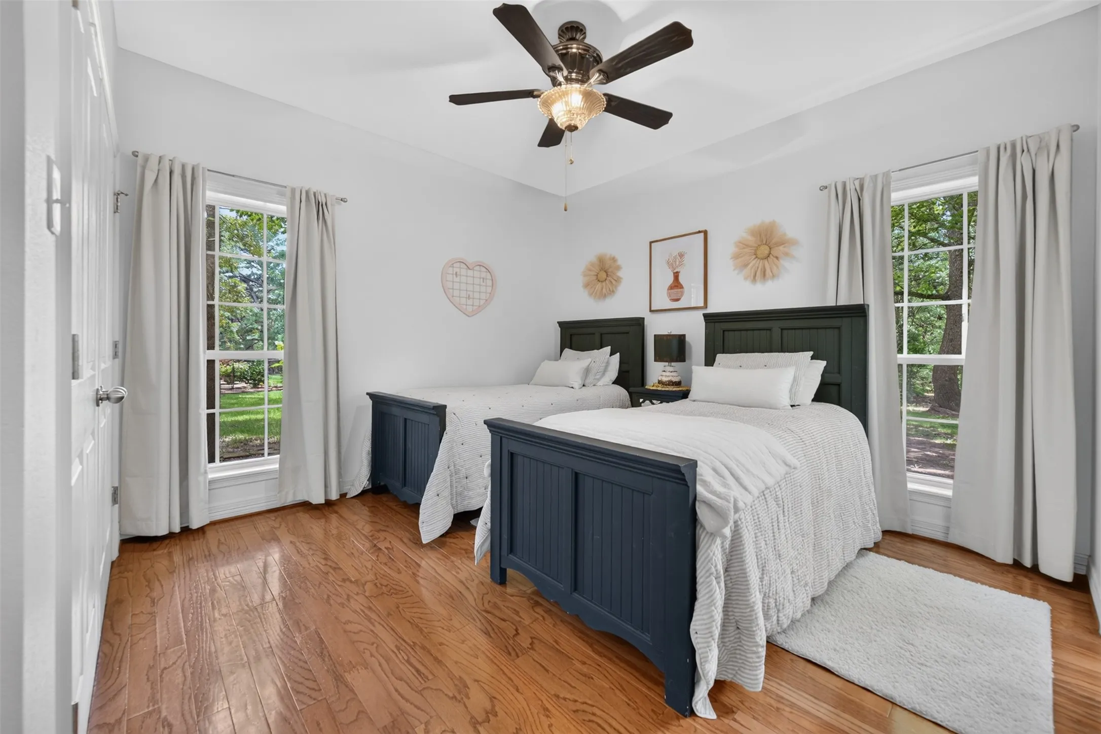 Single Family Residence For Sale in Henderson County , 5611 Fm 2494, Athens, Texas 75751, 3 Bedroom, 3 Bathroom, 2 Garage spaces, 2,560 Sqft, built in 2001, mls#21337155, Real Estate Agent in Athens, Homes For Sale in Henderson county, Homes For Sale in Athens, Realtor in Athens Texas, Real Estate Brokerage Independent Realty Texas, Luminita Cordes Realtor