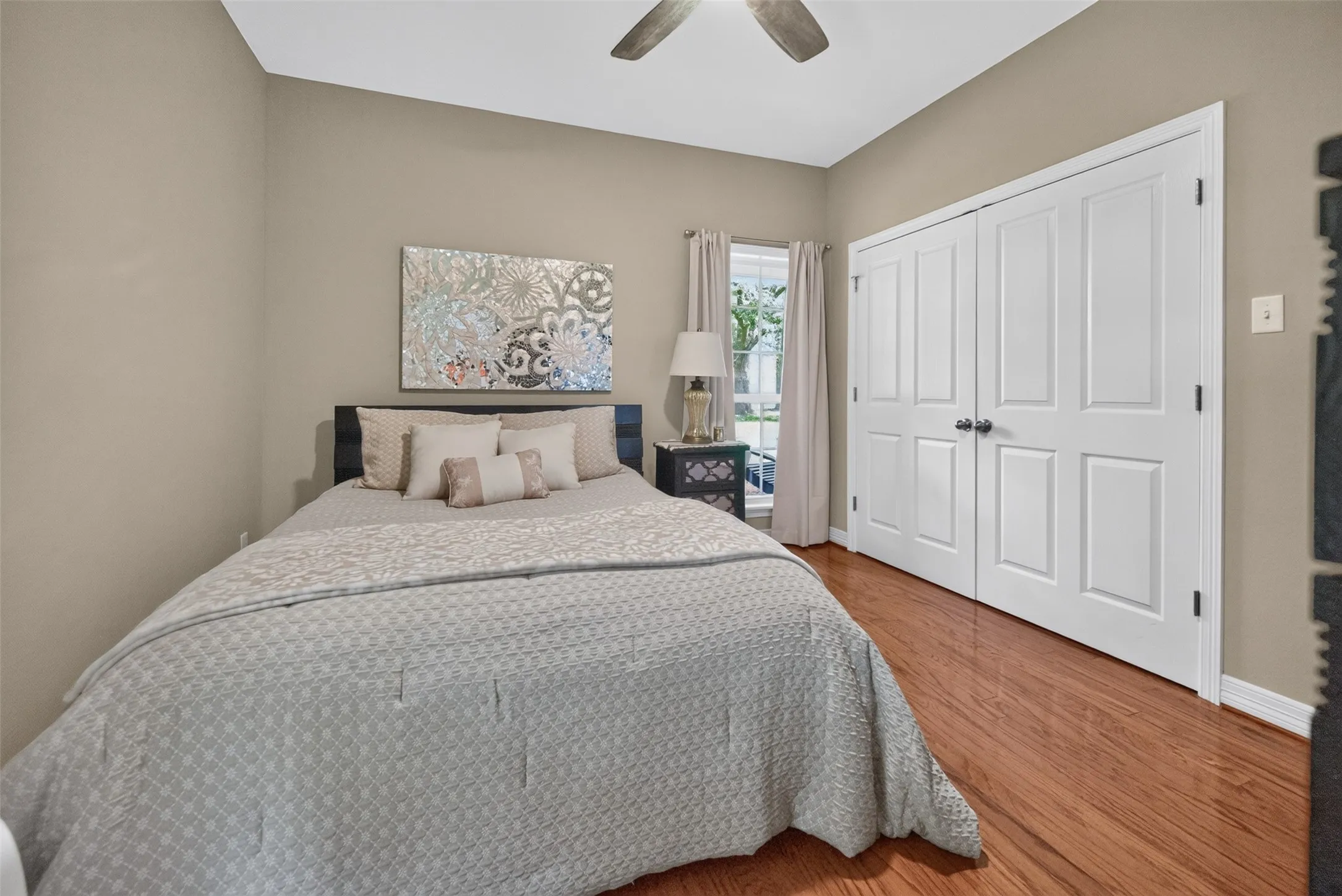 Single Family Residence For Sale in Henderson County , 5611 Fm 2494, Athens, Texas 75751, 3 Bedroom, 3 Bathroom, 2 Garage spaces, 2,560 Sqft, built in 2001, mls#21337155, Real Estate Agent in Athens, Homes For Sale in Henderson county, Homes For Sale in Athens, Realtor in Athens Texas, Real Estate Brokerage Independent Realty Texas, Luminita Cordes Realtor