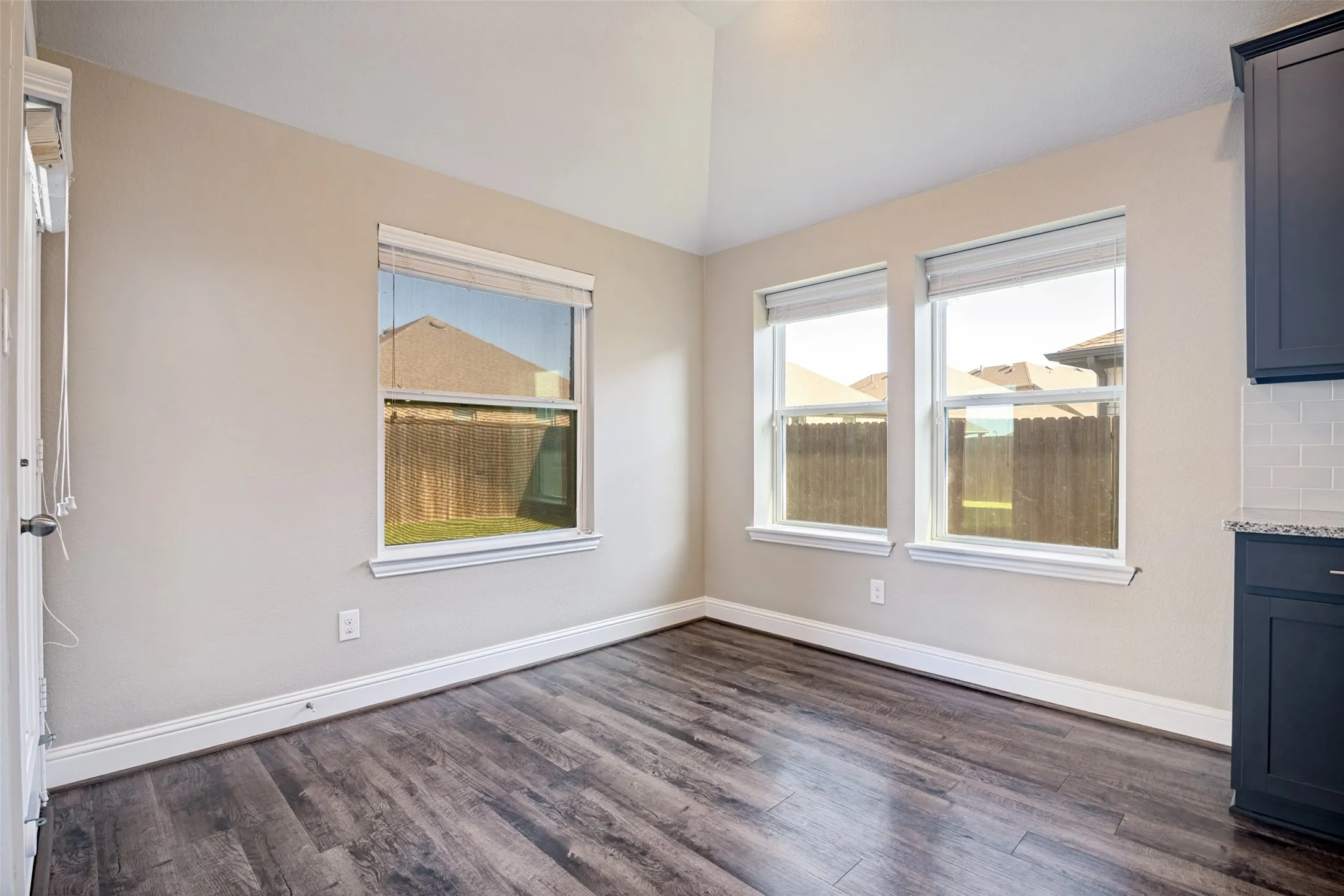 Single Family Residence For Sale in Kaufman County , 2272 Templin Avenue, Forney, Texas 75126, 3 Bedroom, 3 Bathroom, 2 Garage spaces, 2,226 Sqft, built in 2020, mls#21336815, Real Estate Agent in Forney, Homes For Sale in Kaufman county, Homes For Sale in Forney, Realtor in Forney Texas, Real Estate Brokerage Independent Realty Texas, Luminita Cordes Realtor