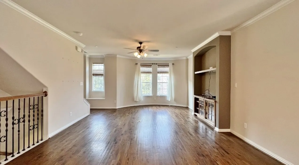 Townhouse For Rent in Denton County , 2500 Rockbrook Drive 40, Lewisville, Texas 75067, 3 Bedroom, 3 Bathroom, 2 Garage spaces, 1,802 Sqft, built in 2009, mls#21337369, Real Estate Agent in Lewisville, Homes For Rent in Denton county, Homes For Rent in Lewisville, Realtor in Lewisville Texas, Real Estate Brokerage Independent Realty Texas, Luminita Cordes Realtor