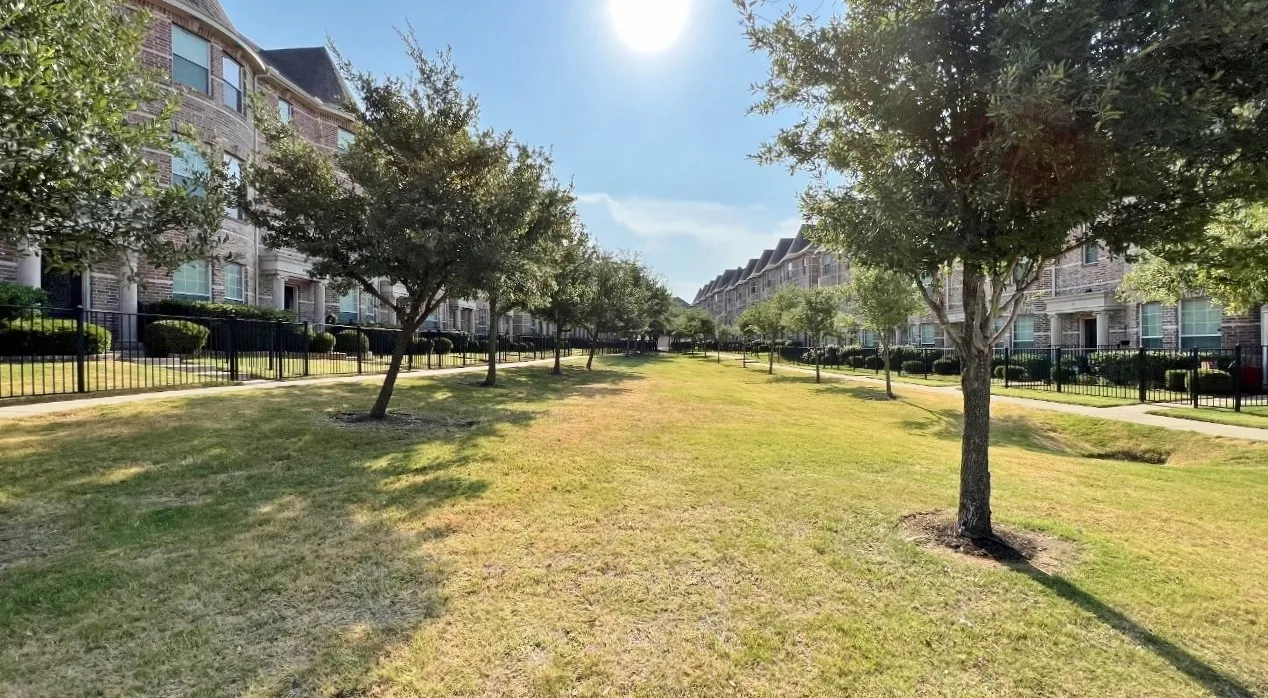 Townhouse For Rent in Denton County , 2500 Rockbrook Drive 40, Lewisville, Texas 75067, 3 Bedroom, 3 Bathroom, 2 Garage spaces, 1,802 Sqft, built in 2009, mls#21337369, Real Estate Agent in Lewisville, Homes For Rent in Denton county, Homes For Rent in Lewisville, Realtor in Lewisville Texas, Real Estate Brokerage Independent Realty Texas, Luminita Cordes Realtor