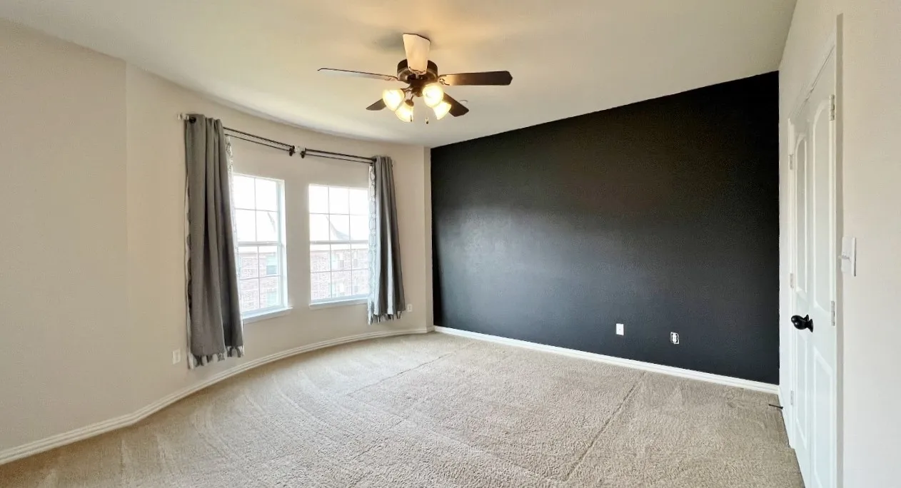 Townhouse For Rent in Denton County , 2500 Rockbrook Drive 40, Lewisville, Texas 75067, 3 Bedroom, 3 Bathroom, 2 Garage spaces, 1,802 Sqft, built in 2009, mls#21337369, Real Estate Agent in Lewisville, Homes For Rent in Denton county, Homes For Rent in Lewisville, Realtor in Lewisville Texas, Real Estate Brokerage Independent Realty Texas, Luminita Cordes Realtor