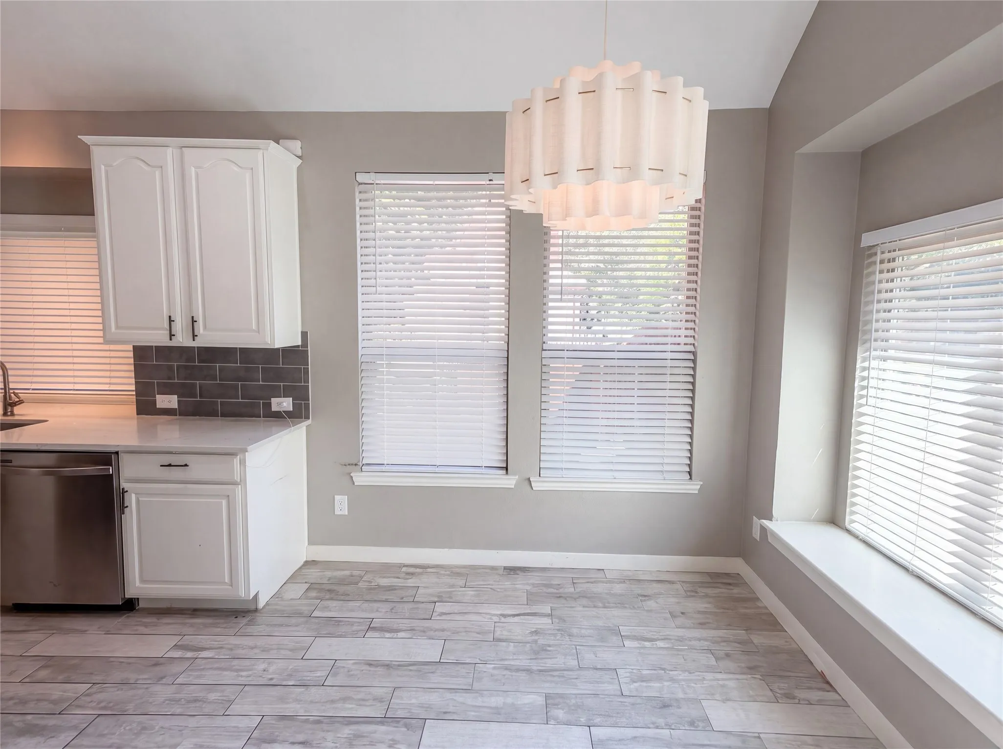 Single Family Residence For Sale in Collin County , 2404 Royal Birkdale Drive, Plano, Texas 75025, 4 Bedroom, 3 Bathroom, 2 Garage spaces, 2,420 Sqft, built in 1999, mls#21337368, Real Estate Agent in Plano, Homes For Sale in Collin county, Homes For Sale in Plano, Realtor in Plano Texas, Real Estate Brokerage Independent Realty Texas, Luminita Cordes Realtor