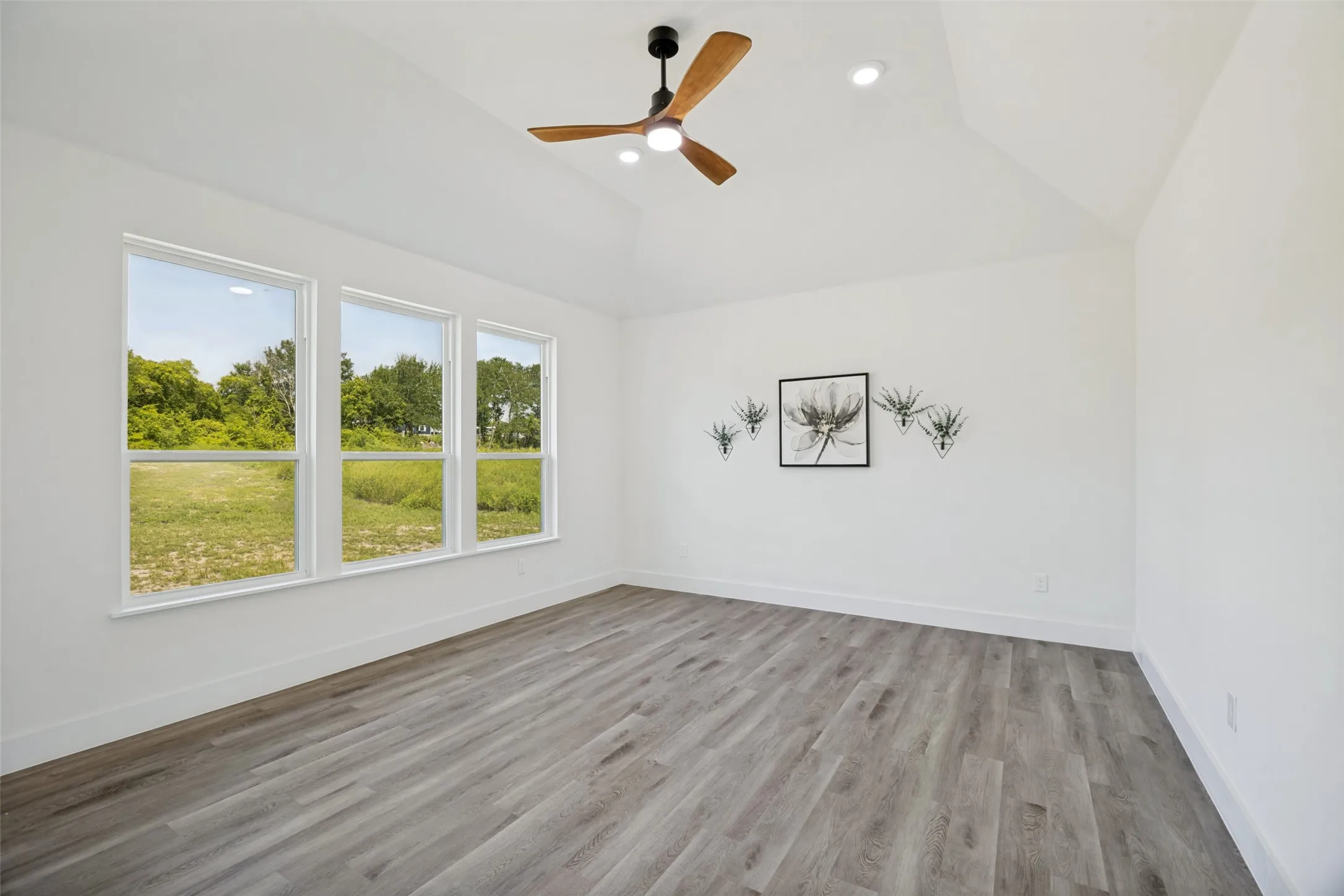 Single Family Residence For Sale in Collin County , 2722 Eastridge Boulevard, Princeton, Texas 75407, 5 Bedroom, 4 Bathroom, 3 Garage spaces, 2,768 Sqft, built in 2025, mls#21337302, Real Estate Agent in Princeton, Homes For Sale in Collin county, Homes For Sale in Princeton, Realtor in Princeton Texas, Real Estate Brokerage Independent Realty Texas, Luminita Cordes Realtor