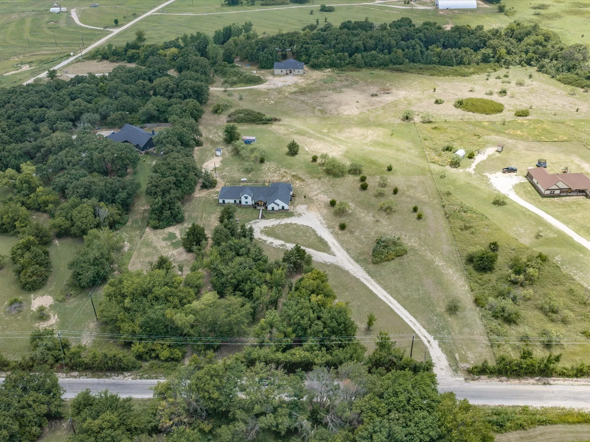 Single Family Residence For Sale in Montague County , 403 Polk Road, Bowie, Texas 76230, 4 Bedroom, 4 Bathroom, 2 Garage spaces, 2,326 Sqft, built in 2023, mls#21337384, Real Estate Agent in Bowie, Homes For Sale in Montague county, Homes For Sale in Bowie, Realtor in Bowie Texas, Real Estate Brokerage Independent Realty Texas, Luminita Cordes Realtor