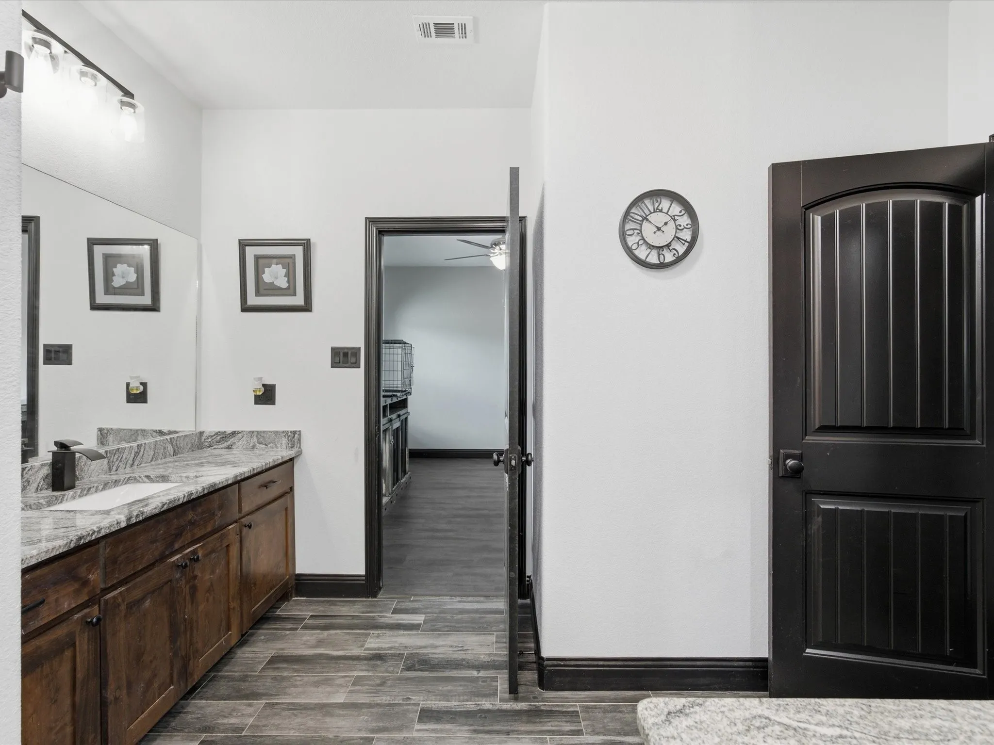Single Family Residence For Sale in Montague County , 403 Polk Road, Bowie, Texas 76230, 4 Bedroom, 4 Bathroom, 2 Garage spaces, 2,326 Sqft, built in 2023, mls#21337384, Real Estate Agent in Bowie, Homes For Sale in Montague county, Homes For Sale in Bowie, Realtor in Bowie Texas, Real Estate Brokerage Independent Realty Texas, Luminita Cordes Realtor