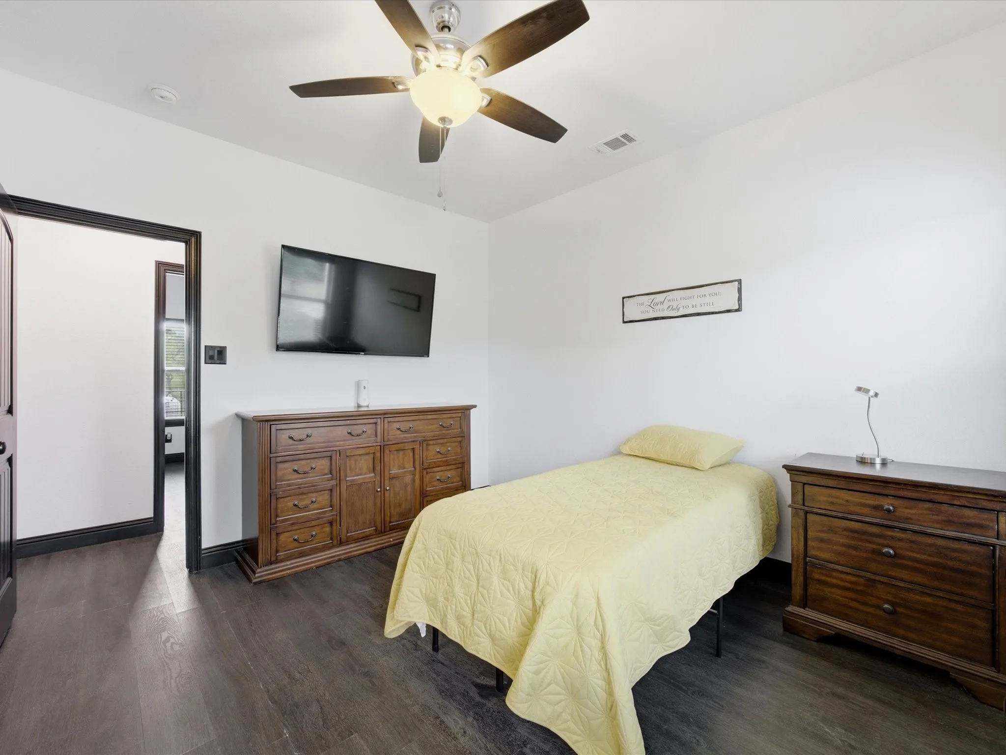Single Family Residence For Sale in Montague County , 403 Polk Road, Bowie, Texas 76230, 4 Bedroom, 4 Bathroom, 2 Garage spaces, 2,326 Sqft, built in 2023, mls#21337384, Real Estate Agent in Bowie, Homes For Sale in Montague county, Homes For Sale in Bowie, Realtor in Bowie Texas, Real Estate Brokerage Independent Realty Texas, Luminita Cordes Realtor