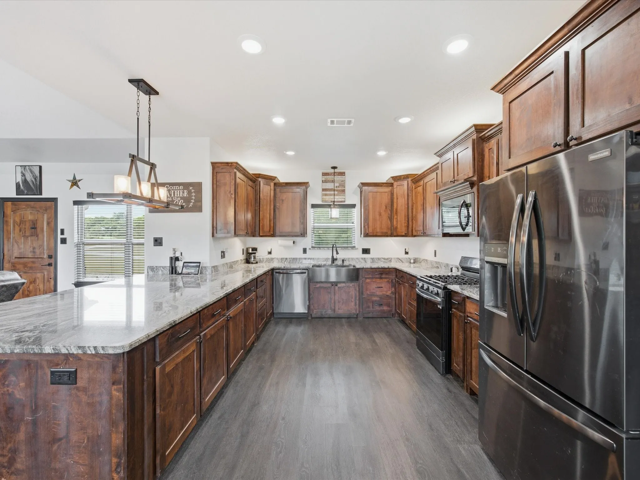 Single Family Residence For Sale in Montague County , 403 Polk Road, Bowie, Texas 76230, 4 Bedroom, 4 Bathroom, 2 Garage spaces, 2,326 Sqft, built in 2023, mls#21337384, Real Estate Agent in Bowie, Homes For Sale in Montague county, Homes For Sale in Bowie, Realtor in Bowie Texas, Real Estate Brokerage Independent Realty Texas, Luminita Cordes Realtor