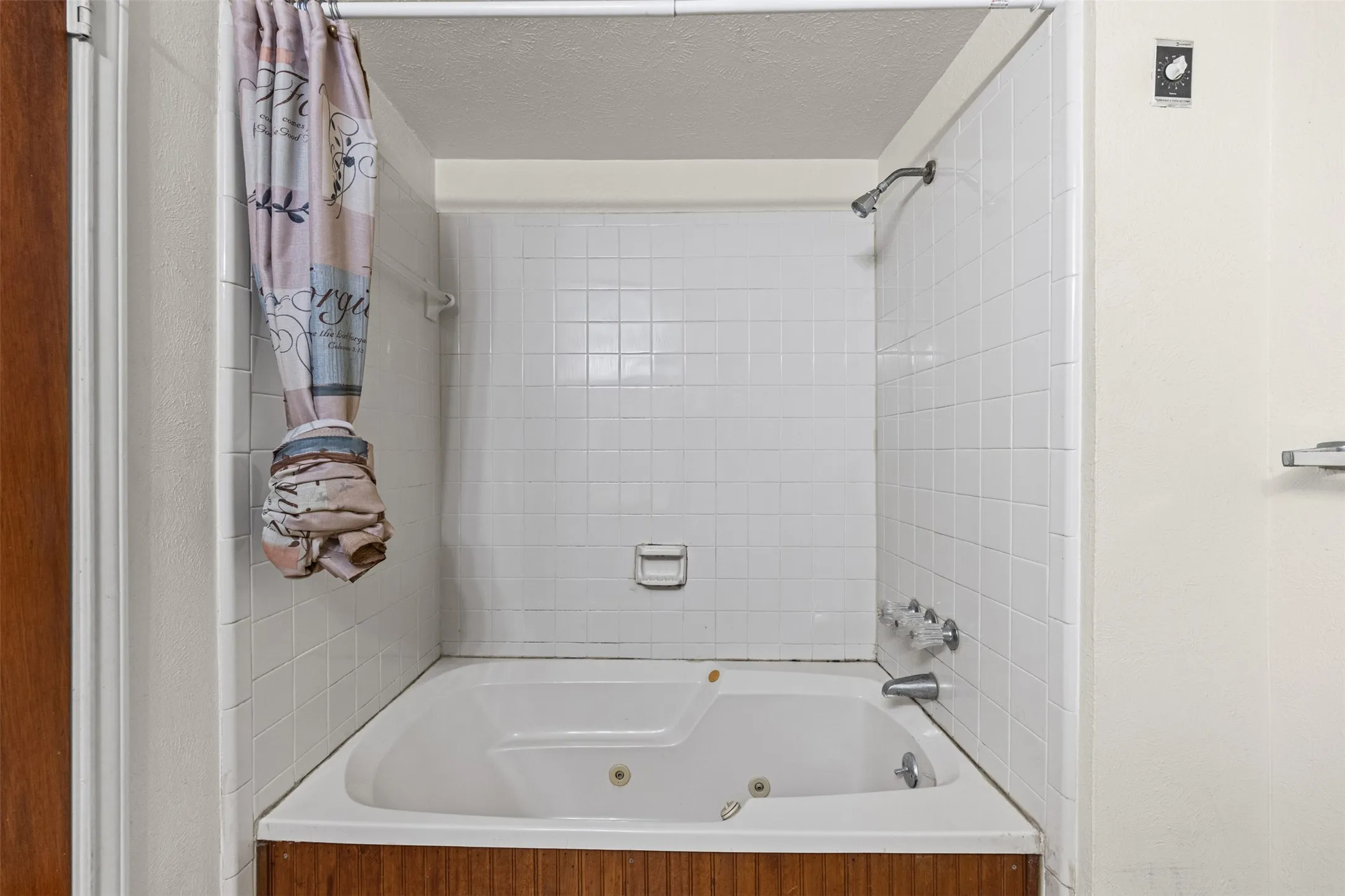 Jetted Tub