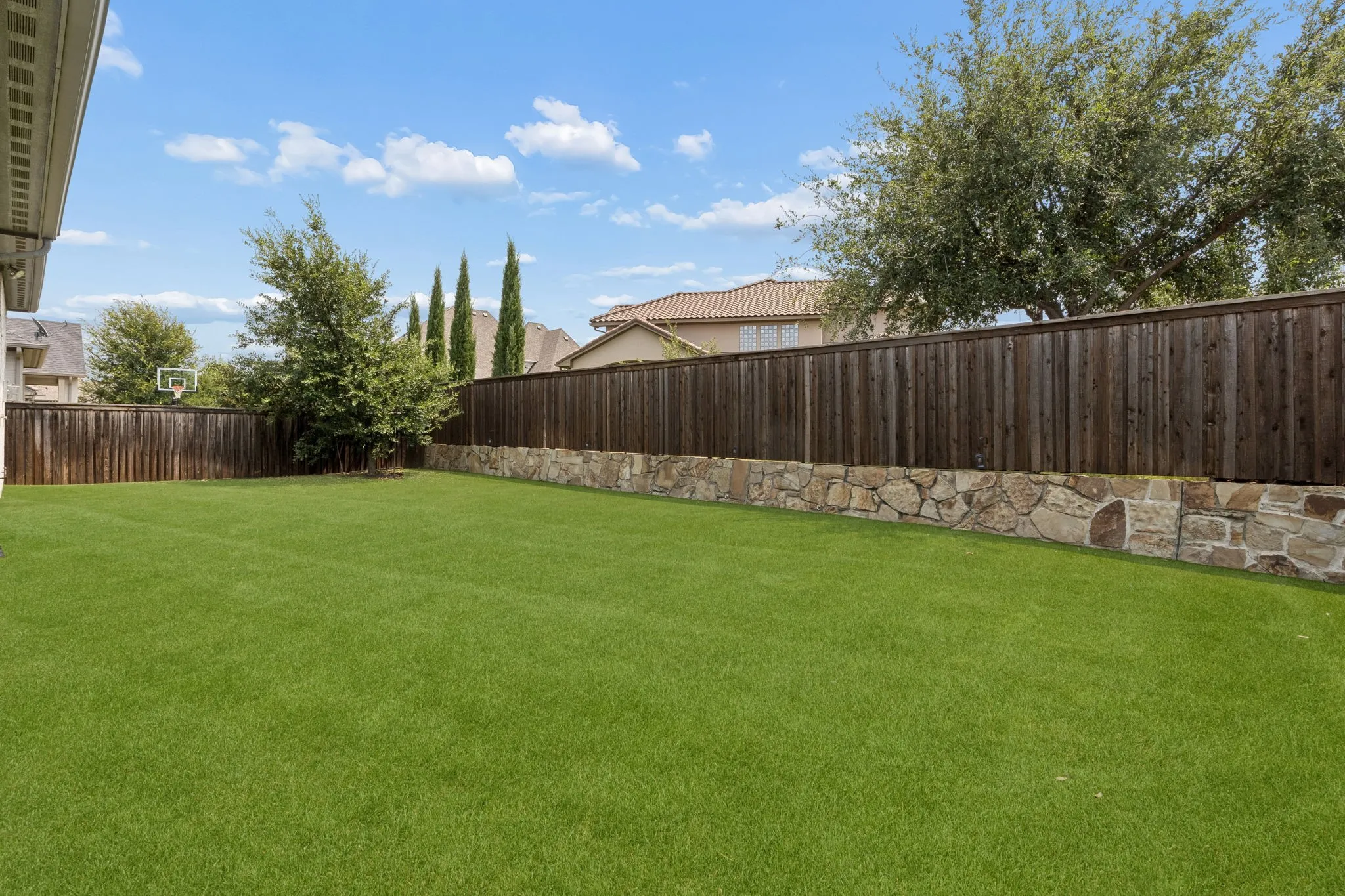 Single Family Residence For Sale in Denton County , 4043 Fairbanks Drive, Frisco, Texas 75033, 4 Bedroom, 6 Bathroom, 3 Garage spaces, 4,330 Sqft, built in 2019, mls#21335940, Real Estate Agent in Frisco, Homes For Sale in Denton county, Homes For Sale in Frisco, Realtor in Frisco Texas, Real Estate Brokerage Independent Realty Texas, Luminita Cordes Realtor