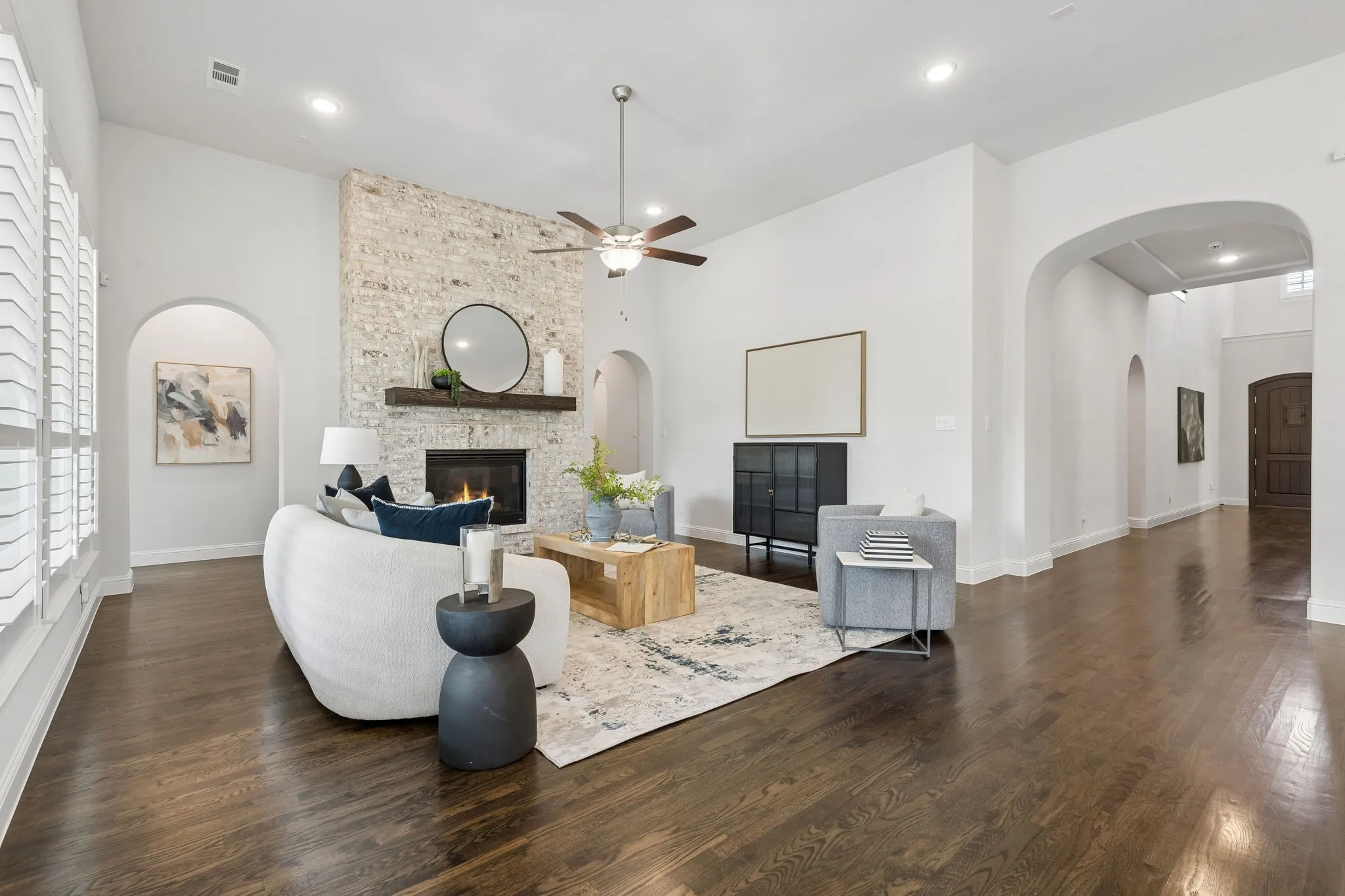 Single Family Residence For Sale in Denton County , 4043 Fairbanks Drive, Frisco, Texas 75033, 4 Bedroom, 6 Bathroom, 3 Garage spaces, 4,330 Sqft, built in 2019, mls#21335940, Real Estate Agent in Frisco, Homes For Sale in Denton county, Homes For Sale in Frisco, Realtor in Frisco Texas, Real Estate Brokerage Independent Realty Texas, Luminita Cordes Realtor
