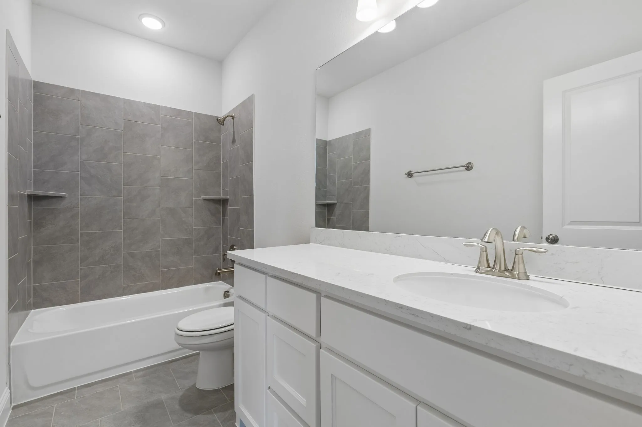 Single Family Residence For Sale in Denton County , 4043 Fairbanks Drive, Frisco, Texas 75033, 4 Bedroom, 6 Bathroom, 3 Garage spaces, 4,330 Sqft, built in 2019, mls#21335940, Real Estate Agent in Frisco, Homes For Sale in Denton county, Homes For Sale in Frisco, Realtor in Frisco Texas, Real Estate Brokerage Independent Realty Texas, Luminita Cordes Realtor