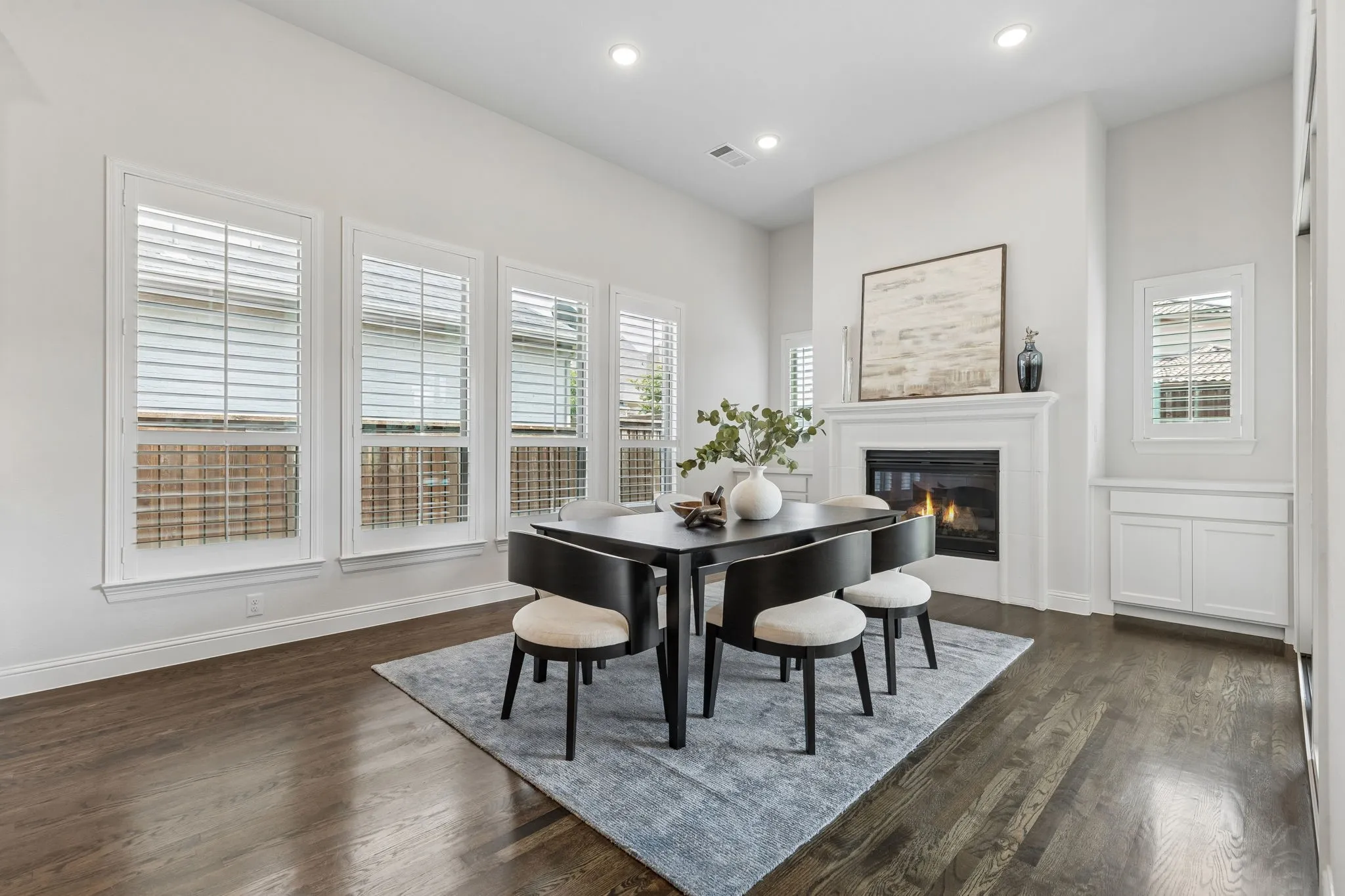 Single Family Residence For Sale in Denton County , 4043 Fairbanks Drive, Frisco, Texas 75033, 4 Bedroom, 6 Bathroom, 3 Garage spaces, 4,330 Sqft, built in 2019, mls#21335940, Real Estate Agent in Frisco, Homes For Sale in Denton county, Homes For Sale in Frisco, Realtor in Frisco Texas, Real Estate Brokerage Independent Realty Texas, Luminita Cordes Realtor