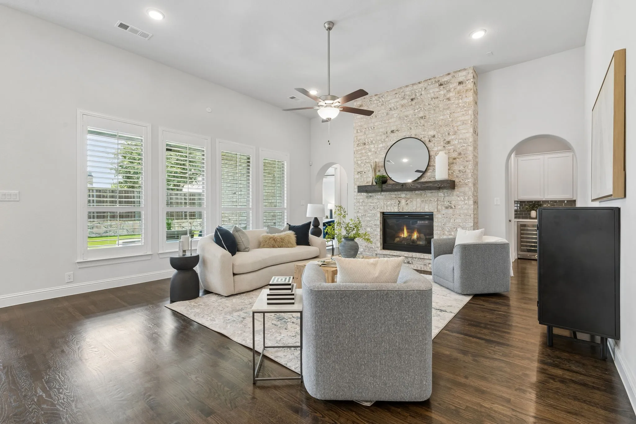 Single Family Residence For Sale in Denton County , 4043 Fairbanks Drive, Frisco, Texas 75033, 4 Bedroom, 6 Bathroom, 3 Garage spaces, 4,330 Sqft, built in 2019, mls#21335940, Real Estate Agent in Frisco, Homes For Sale in Denton county, Homes For Sale in Frisco, Realtor in Frisco Texas, Real Estate Brokerage Independent Realty Texas, Luminita Cordes Realtor
