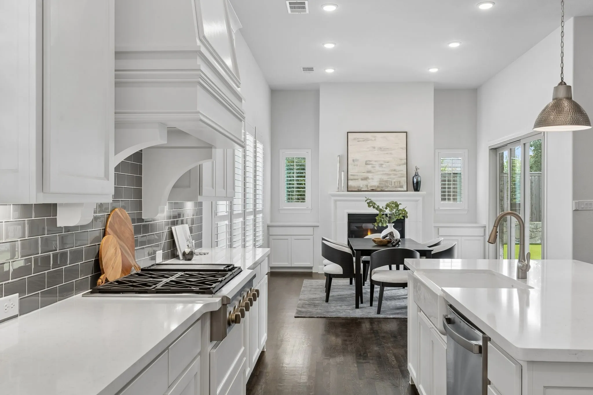 Single Family Residence For Sale in Denton County , 4043 Fairbanks Drive, Frisco, Texas 75033, 4 Bedroom, 6 Bathroom, 3 Garage spaces, 4,330 Sqft, built in 2019, mls#21335940, Real Estate Agent in Frisco, Homes For Sale in Denton county, Homes For Sale in Frisco, Realtor in Frisco Texas, Real Estate Brokerage Independent Realty Texas, Luminita Cordes Realtor