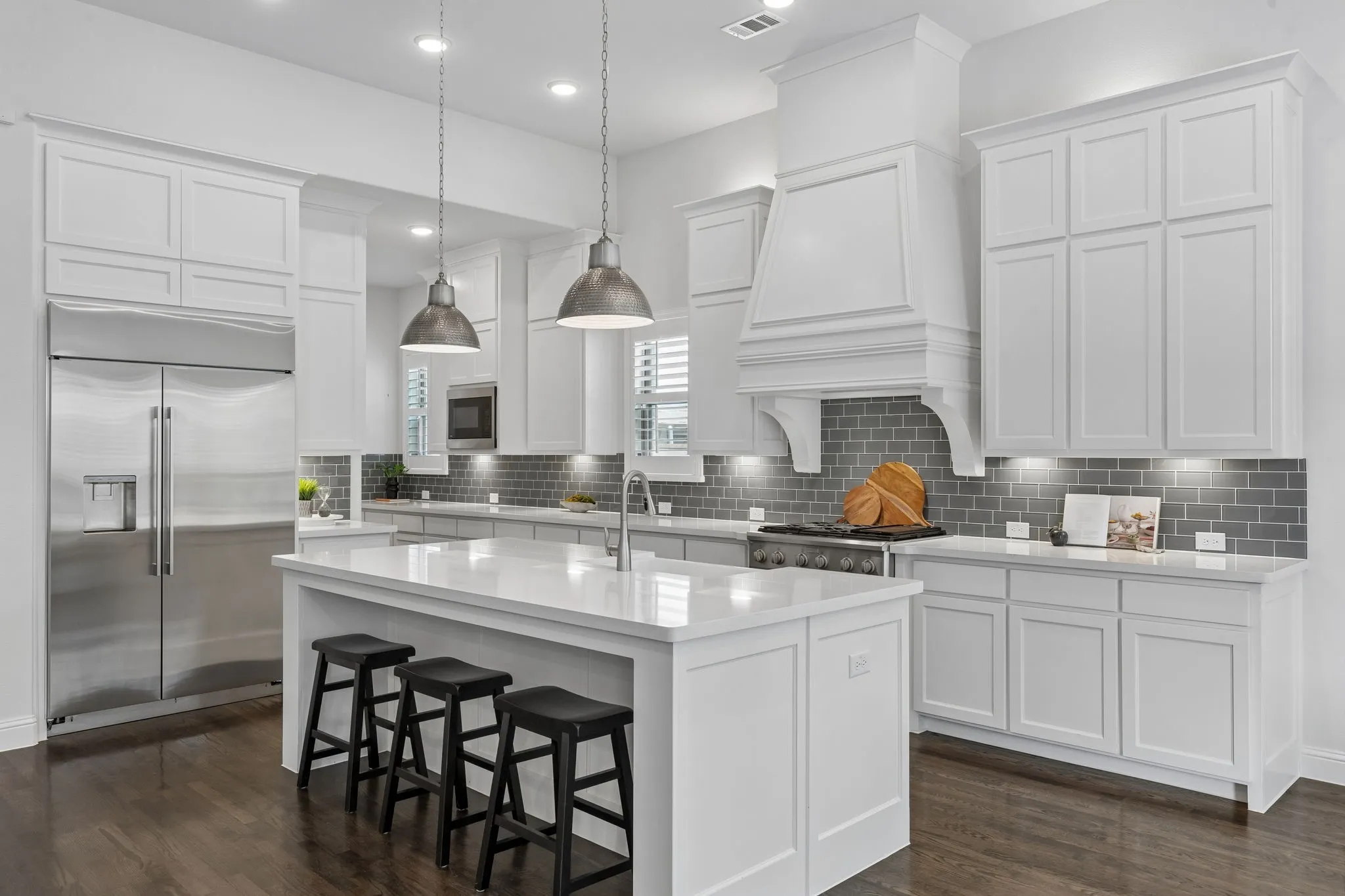 Single Family Residence For Sale in Denton County , 4043 Fairbanks Drive, Frisco, Texas 75033, 4 Bedroom, 6 Bathroom, 3 Garage spaces, 4,330 Sqft, built in 2019, mls#21335940, Real Estate Agent in Frisco, Homes For Sale in Denton county, Homes For Sale in Frisco, Realtor in Frisco Texas, Real Estate Brokerage Independent Realty Texas, Luminita Cordes Realtor