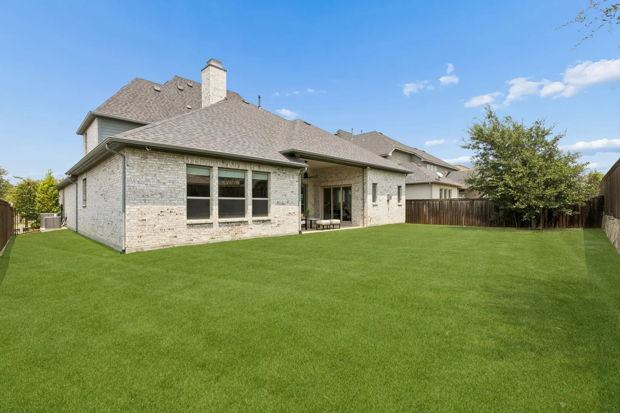 Single Family Residence For Sale in Denton County , 4043 Fairbanks Drive, Frisco, Texas 75033, 4 Bedroom, 6 Bathroom, 3 Garage spaces, 4,330 Sqft, built in 2019, mls#21335940, Real Estate Agent in Frisco, Homes For Sale in Denton county, Homes For Sale in Frisco, Realtor in Frisco Texas, Real Estate Brokerage Independent Realty Texas, Luminita Cordes Realtor