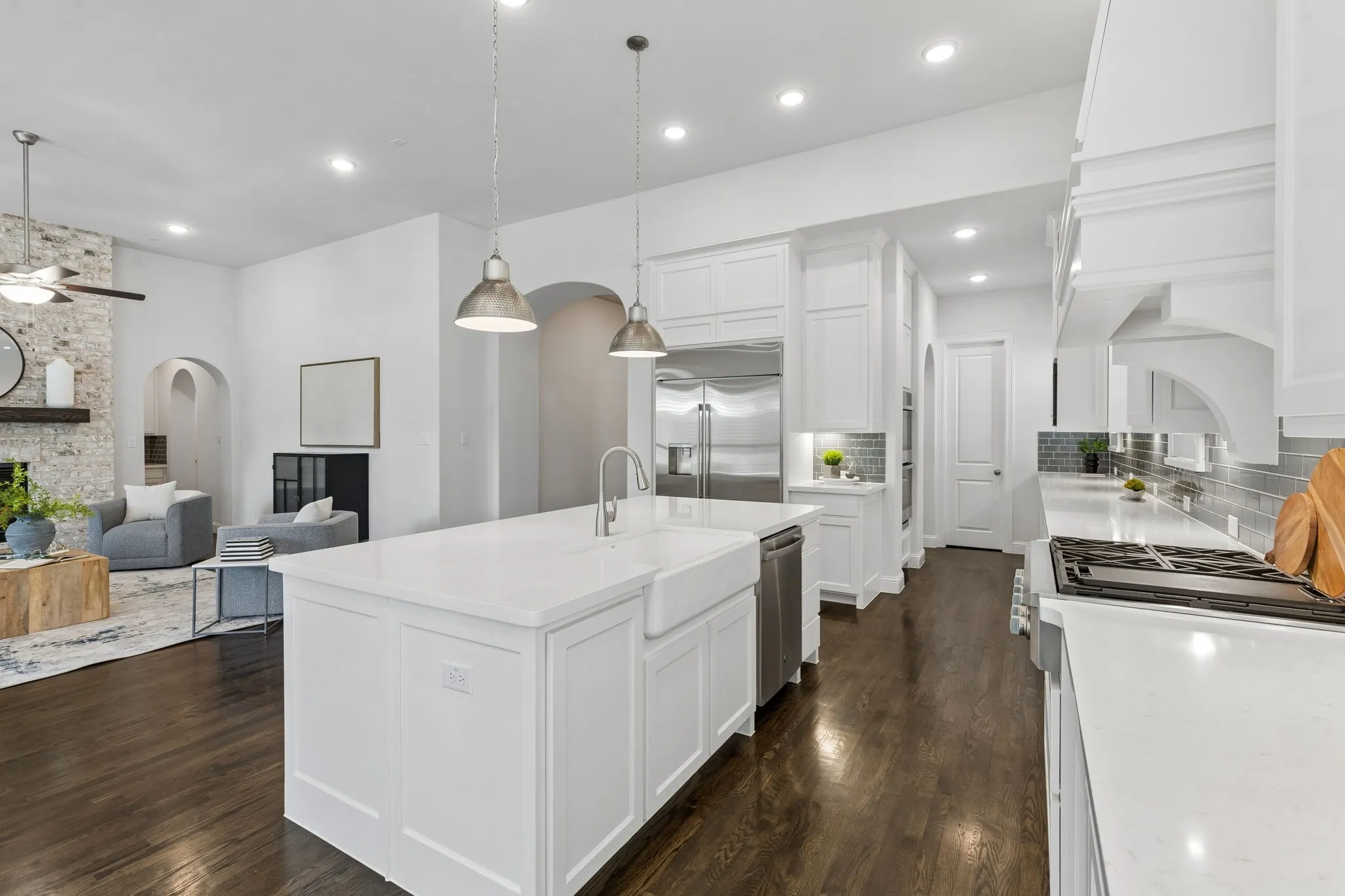 Single Family Residence For Sale in Denton County , 4043 Fairbanks Drive, Frisco, Texas 75033, 4 Bedroom, 6 Bathroom, 3 Garage spaces, 4,330 Sqft, built in 2019, mls#21335940, Real Estate Agent in Frisco, Homes For Sale in Denton county, Homes For Sale in Frisco, Realtor in Frisco Texas, Real Estate Brokerage Independent Realty Texas, Luminita Cordes Realtor