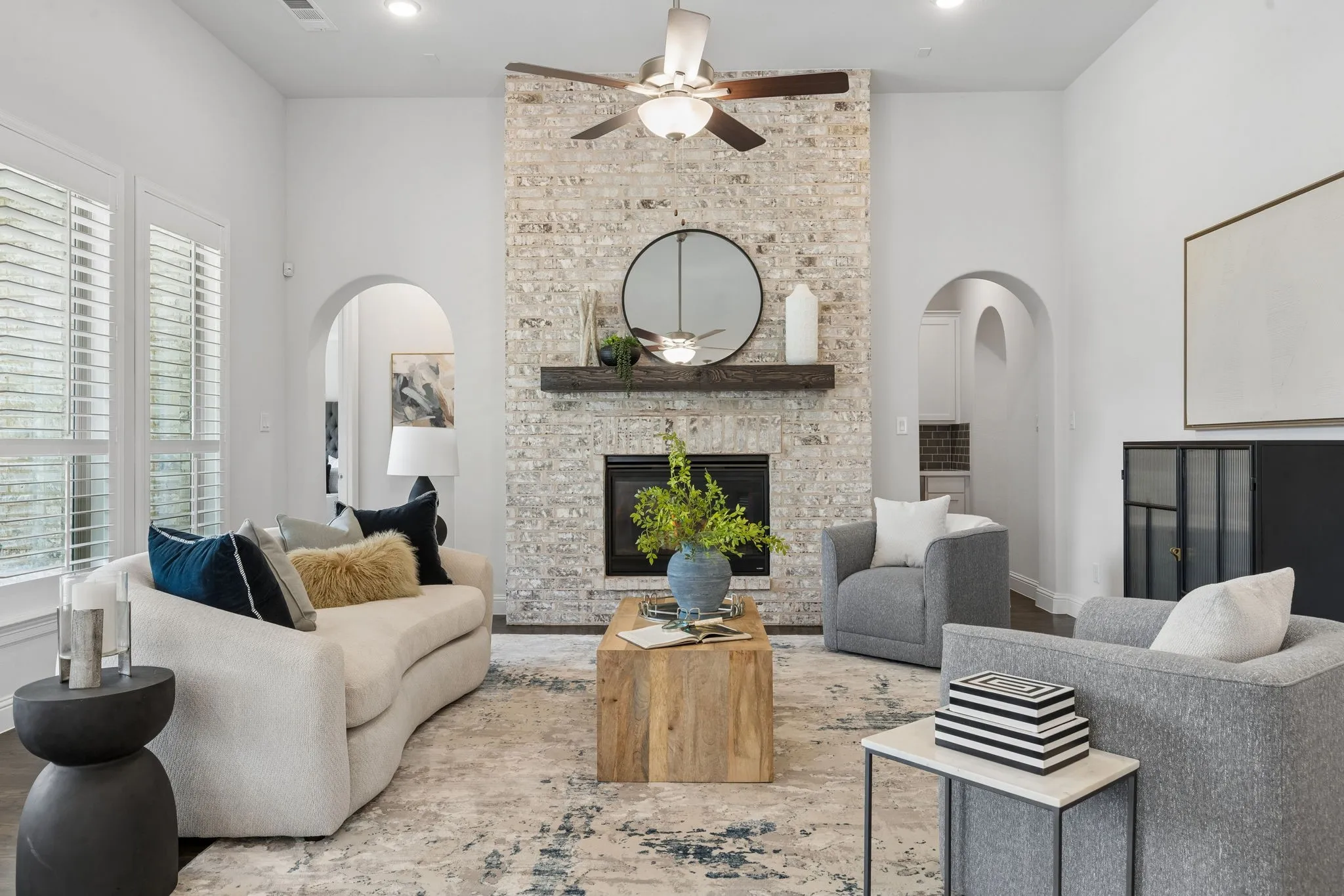 Single Family Residence For Sale in Denton County , 4043 Fairbanks Drive, Frisco, Texas 75033, 4 Bedroom, 6 Bathroom, 3 Garage spaces, 4,330 Sqft, built in 2019, mls#21335940, Real Estate Agent in Frisco, Homes For Sale in Denton county, Homes For Sale in Frisco, Realtor in Frisco Texas, Real Estate Brokerage Independent Realty Texas, Luminita Cordes Realtor