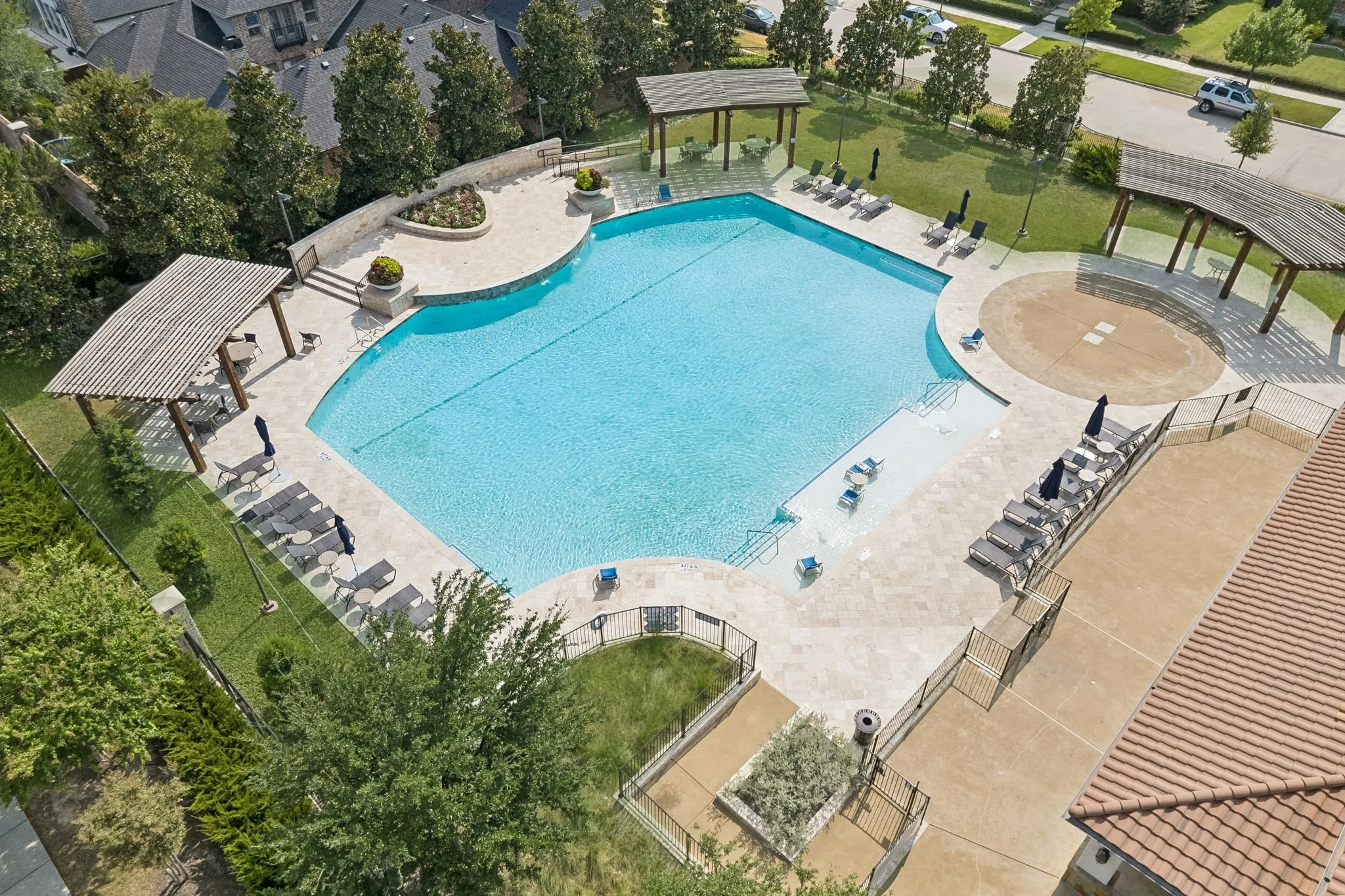Single Family Residence For Sale in Denton County , 4043 Fairbanks Drive, Frisco, Texas 75033, 4 Bedroom, 6 Bathroom, 3 Garage spaces, 4,330 Sqft, built in 2019, mls#21335940, Real Estate Agent in Frisco, Homes For Sale in Denton county, Homes For Sale in Frisco, Realtor in Frisco Texas, Real Estate Brokerage Independent Realty Texas, Luminita Cordes Realtor