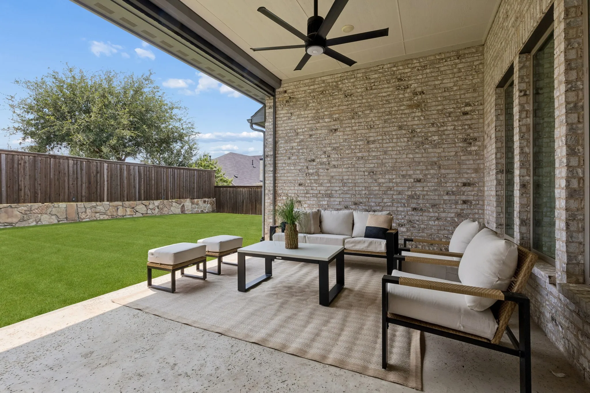 Single Family Residence For Sale in Denton County , 4043 Fairbanks Drive, Frisco, Texas 75033, 4 Bedroom, 6 Bathroom, 3 Garage spaces, 4,330 Sqft, built in 2019, mls#21335940, Real Estate Agent in Frisco, Homes For Sale in Denton county, Homes For Sale in Frisco, Realtor in Frisco Texas, Real Estate Brokerage Independent Realty Texas, Luminita Cordes Realtor