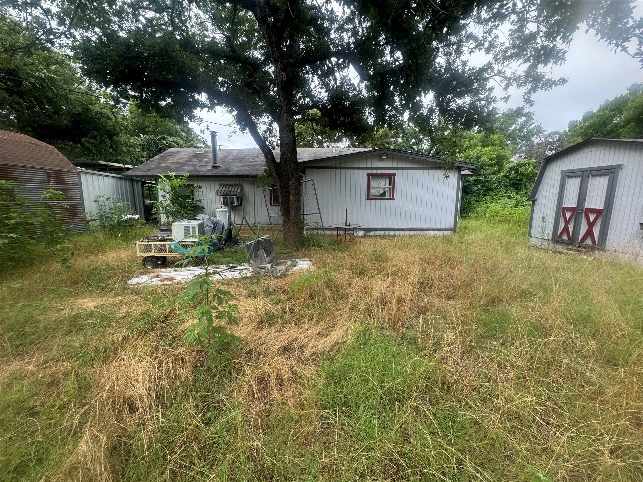 Single Family Residence For Sale in Tarrant County , 6309 Forest Acre Circle N, Fort Worth, Texas 76140, 3 Bedroom, 2 Bathroom, 3 Garage spaces, 1,248 Sqft, built in 1985, mls#21337419, Real Estate Agent in Fort Worth, Homes For Sale in Tarrant county, Homes For Sale in Fort Worth, Realtor in Fort Worth Texas, Real Estate Brokerage Independent Realty Texas, Luminita Cordes Realtor