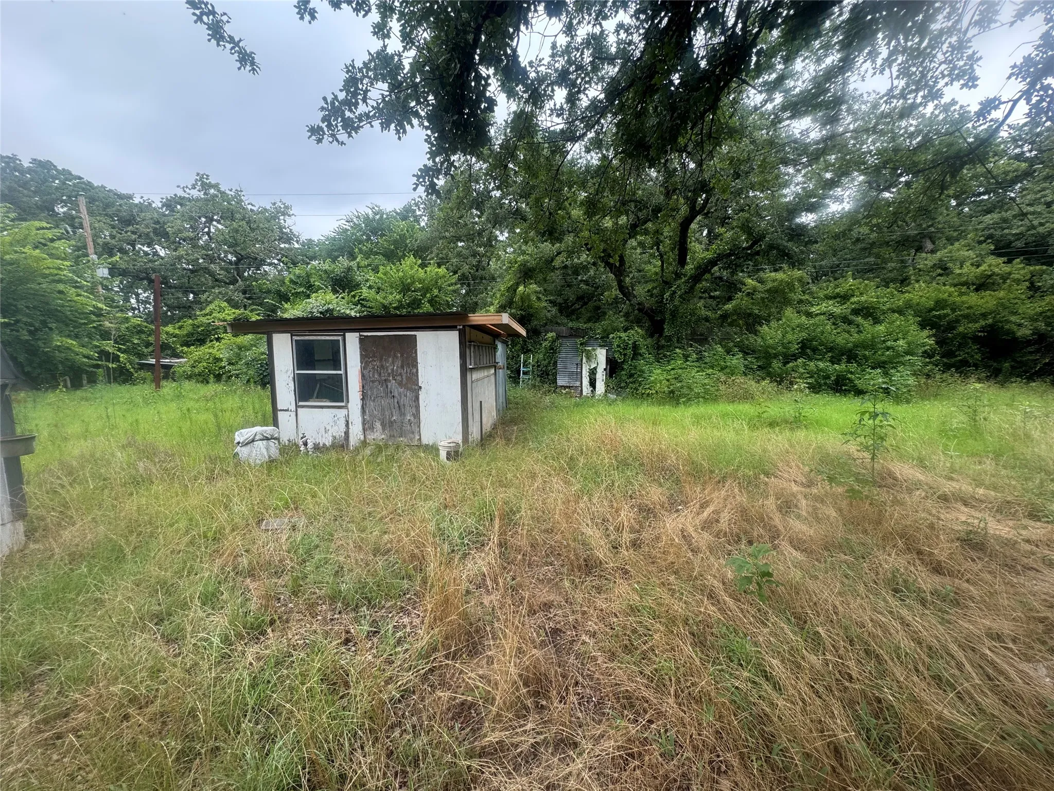 Single Family Residence For Sale in Tarrant County , 6309 Forest Acre Circle N, Fort Worth, Texas 76140, 3 Bedroom, 2 Bathroom, 3 Garage spaces, 1,248 Sqft, built in 1985, mls#21337419, Real Estate Agent in Fort Worth, Homes For Sale in Tarrant county, Homes For Sale in Fort Worth, Realtor in Fort Worth Texas, Real Estate Brokerage Independent Realty Texas, Luminita Cordes Realtor