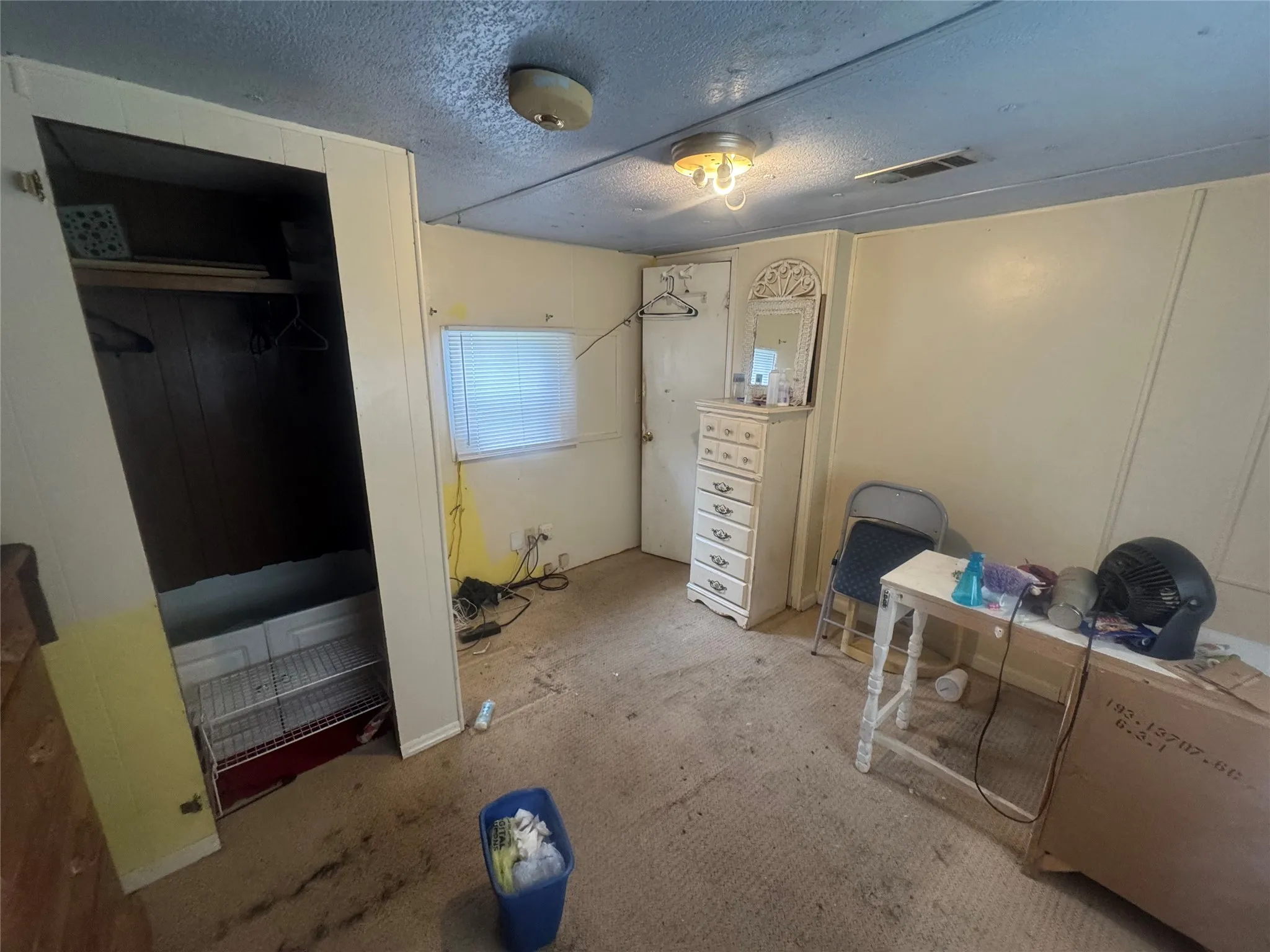 Single Family Residence For Sale in Tarrant County , 6309 Forest Acre Circle N, Fort Worth, Texas 76140, 3 Bedroom, 2 Bathroom, 3 Garage spaces, 1,248 Sqft, built in 1985, mls#21337419, Real Estate Agent in Fort Worth, Homes For Sale in Tarrant county, Homes For Sale in Fort Worth, Realtor in Fort Worth Texas, Real Estate Brokerage Independent Realty Texas, Luminita Cordes Realtor