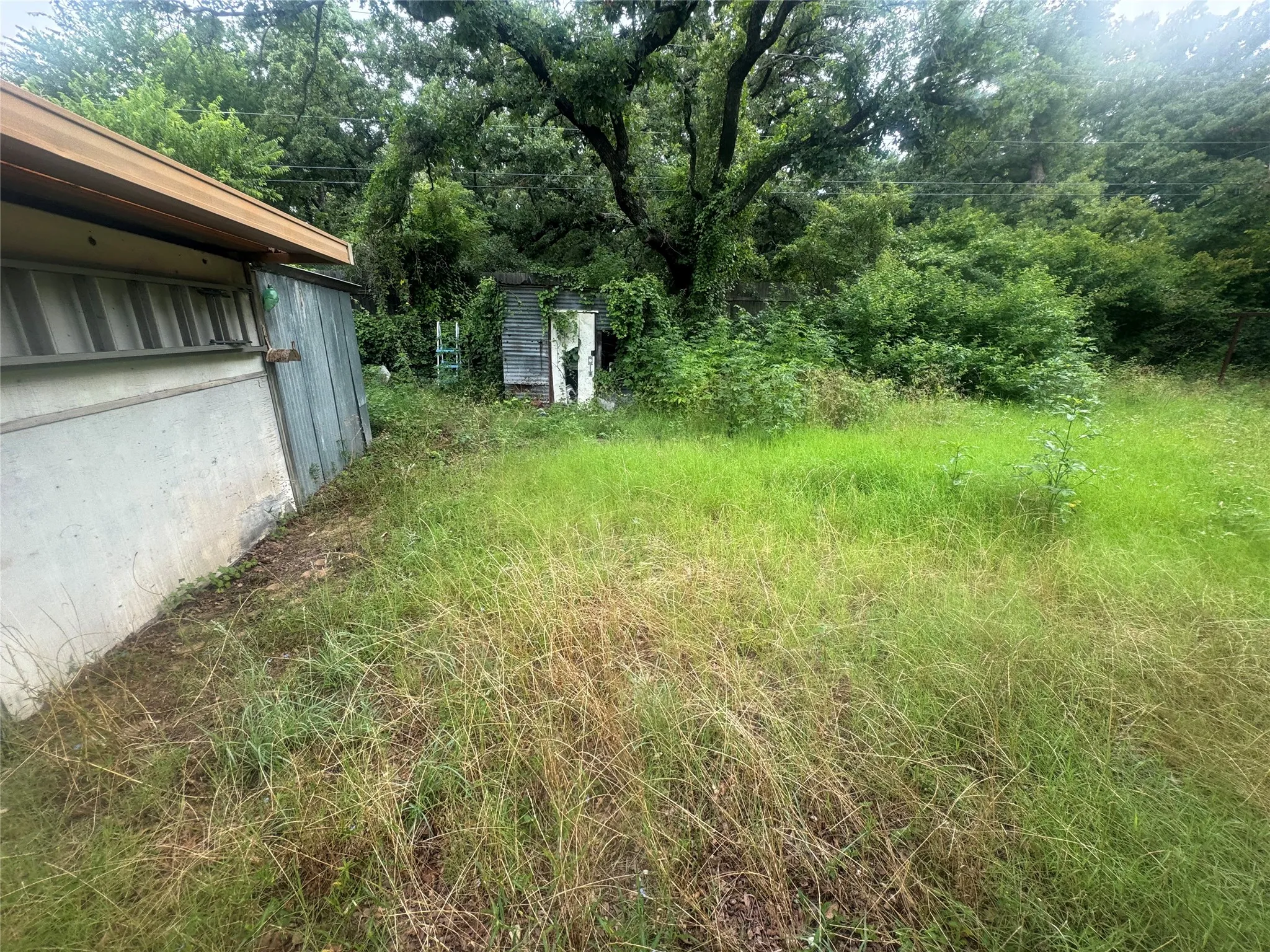Single Family Residence For Sale in Tarrant County , 6309 Forest Acre Circle N, Fort Worth, Texas 76140, 3 Bedroom, 2 Bathroom, 3 Garage spaces, 1,248 Sqft, built in 1985, mls#21337419, Real Estate Agent in Fort Worth, Homes For Sale in Tarrant county, Homes For Sale in Fort Worth, Realtor in Fort Worth Texas, Real Estate Brokerage Independent Realty Texas, Luminita Cordes Realtor