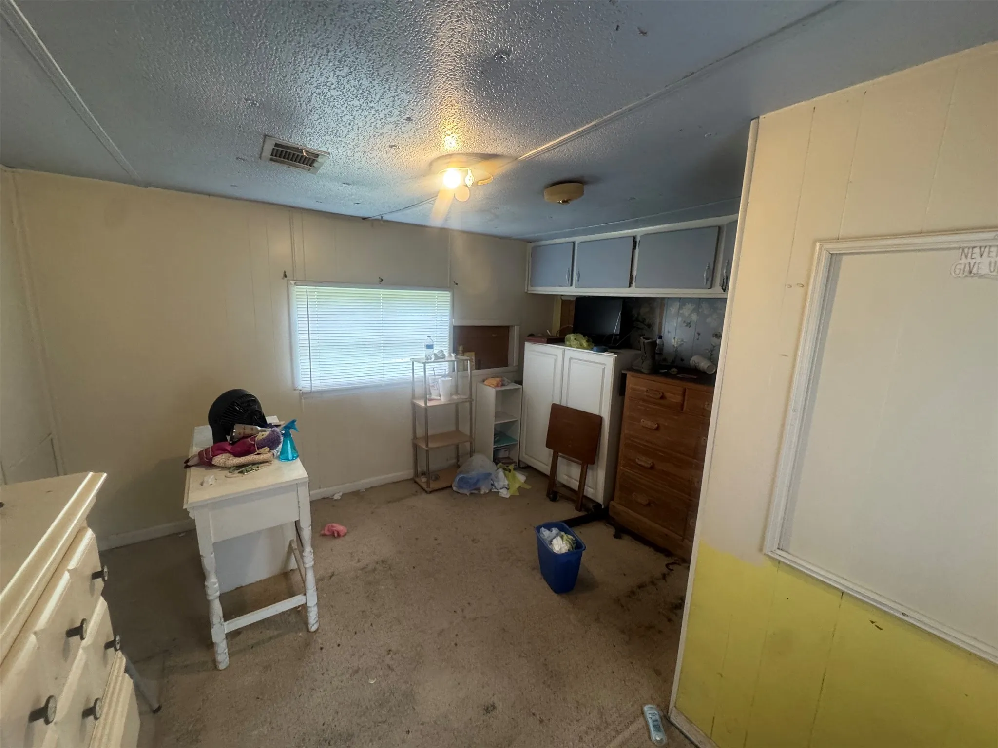Single Family Residence For Sale in Tarrant County , 6309 Forest Acre Circle N, Fort Worth, Texas 76140, 3 Bedroom, 2 Bathroom, 3 Garage spaces, 1,248 Sqft, built in 1985, mls#21337419, Real Estate Agent in Fort Worth, Homes For Sale in Tarrant county, Homes For Sale in Fort Worth, Realtor in Fort Worth Texas, Real Estate Brokerage Independent Realty Texas, Luminita Cordes Realtor