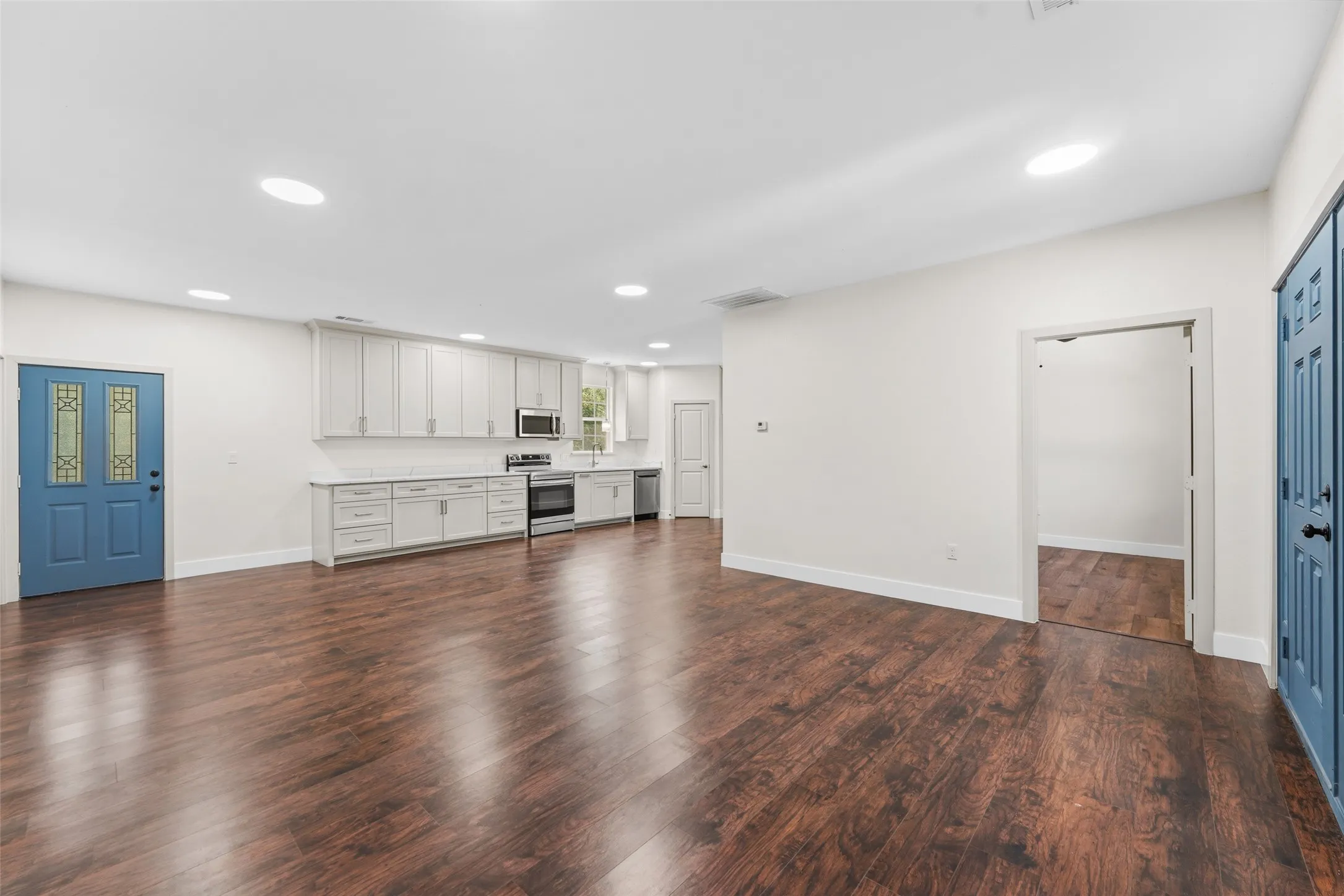 Single Family Residence For Sale in Kaufman County , 5475 Fogleman Road, Kemp, Texas 75143, 4 Bedroom, 2 Bathroom, Garage spaces, 1,800 Sqft, built in 2025, mls#21335755, Real Estate Agent in Kemp, Homes For Sale in Kaufman county, Homes For Sale in Kemp, Realtor in Kemp Texas, Real Estate Brokerage Independent Realty Texas, Luminita Cordes Realtor