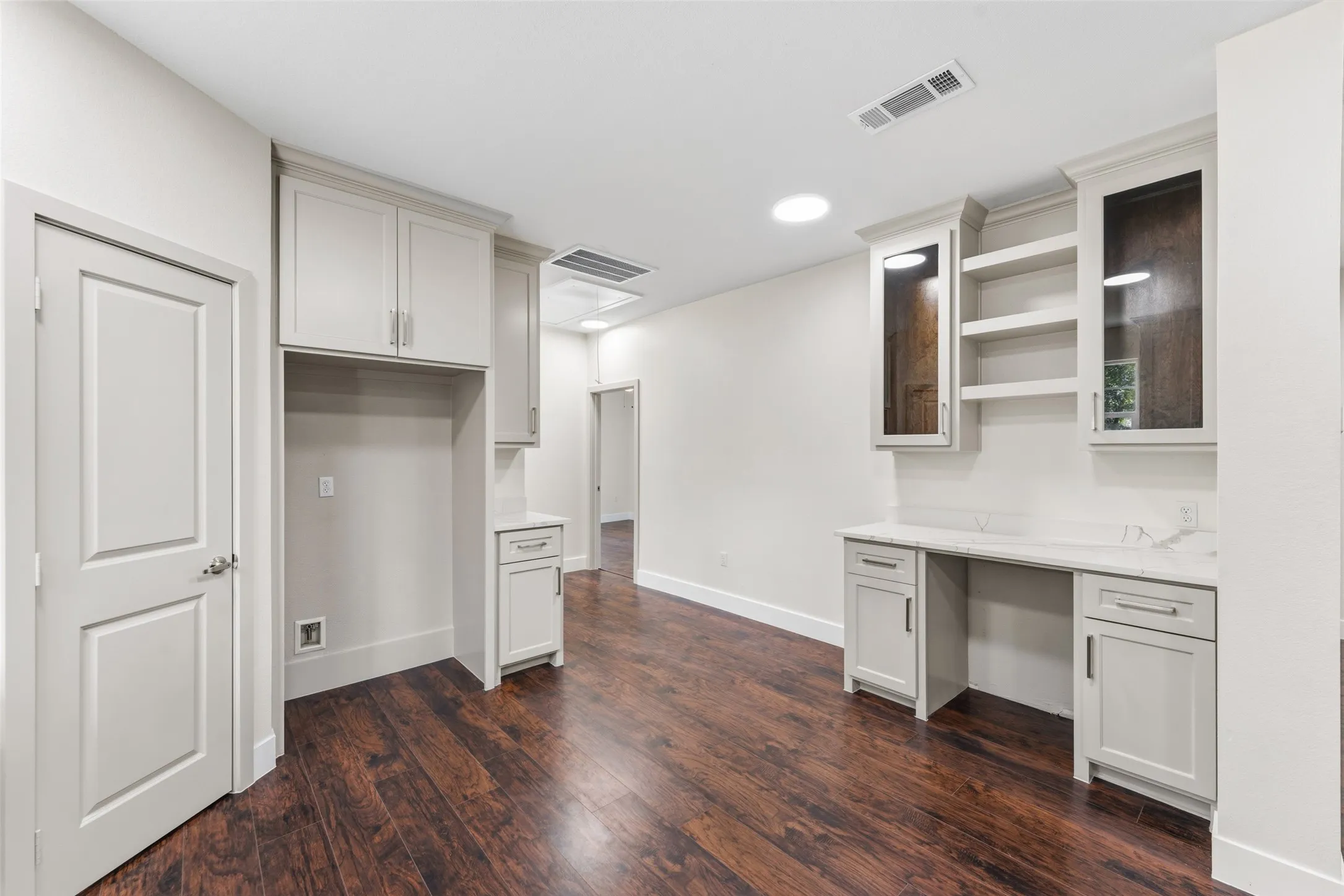 Single Family Residence For Sale in Kaufman County , 5475 Fogleman Road, Kemp, Texas 75143, 4 Bedroom, 2 Bathroom, Garage spaces, 1,800 Sqft, built in 2025, mls#21335755, Real Estate Agent in Kemp, Homes For Sale in Kaufman county, Homes For Sale in Kemp, Realtor in Kemp Texas, Real Estate Brokerage Independent Realty Texas, Luminita Cordes Realtor