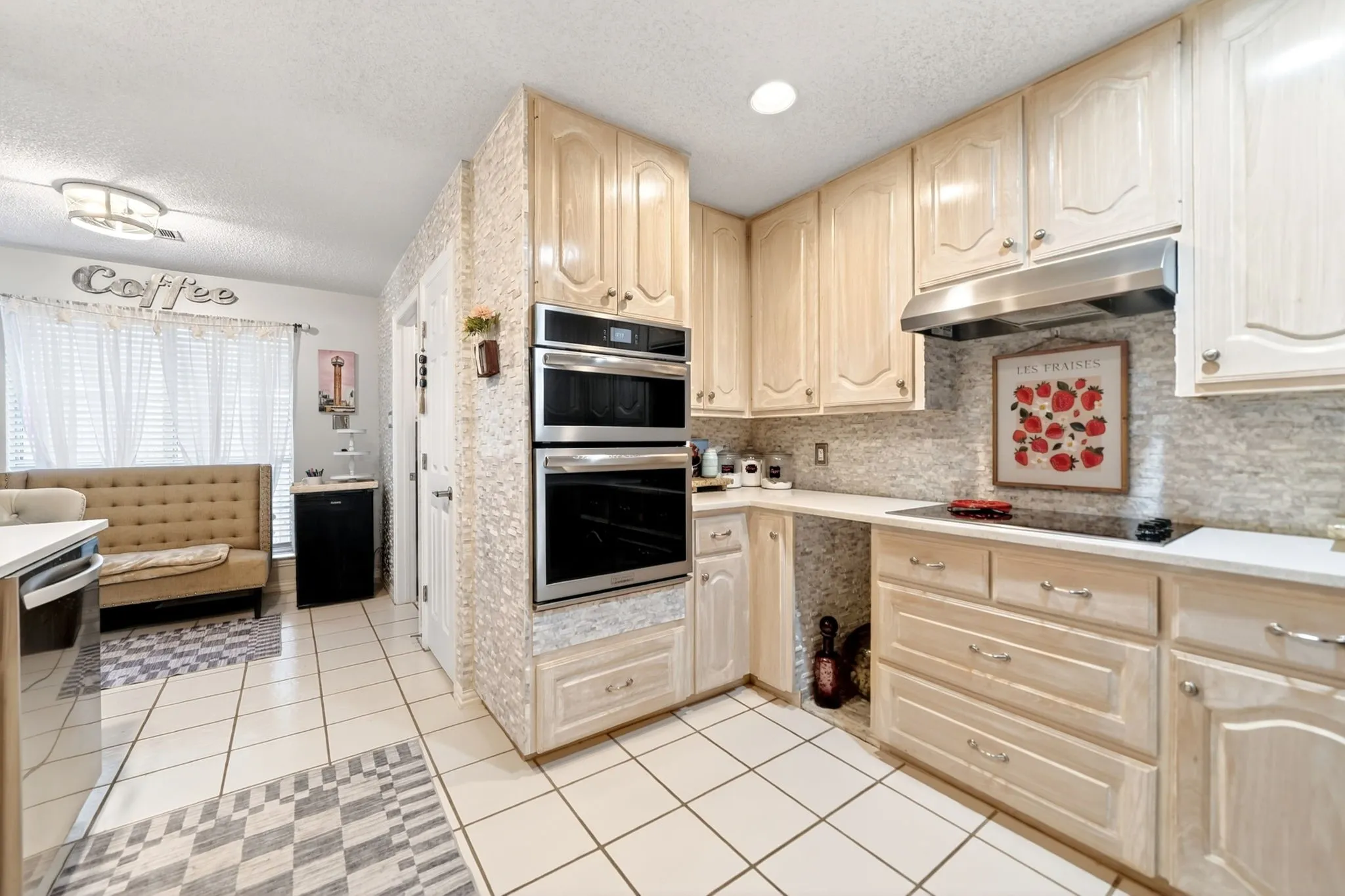 Single Family Residence For Sale in Rockwall County , 104 Easterner Place, Rockwall, Texas 75032, 3 Bedroom, 3 Bathroom, 2 Garage spaces, 2,262 Sqft, built in 1993, mls#21315098, Real Estate Agent in Rockwall, Homes For Sale in Rockwall county, Homes For Sale in Rockwall, Realtor in Rockwall Texas, Real Estate Brokerage Independent Realty Texas, Luminita Cordes Realtor