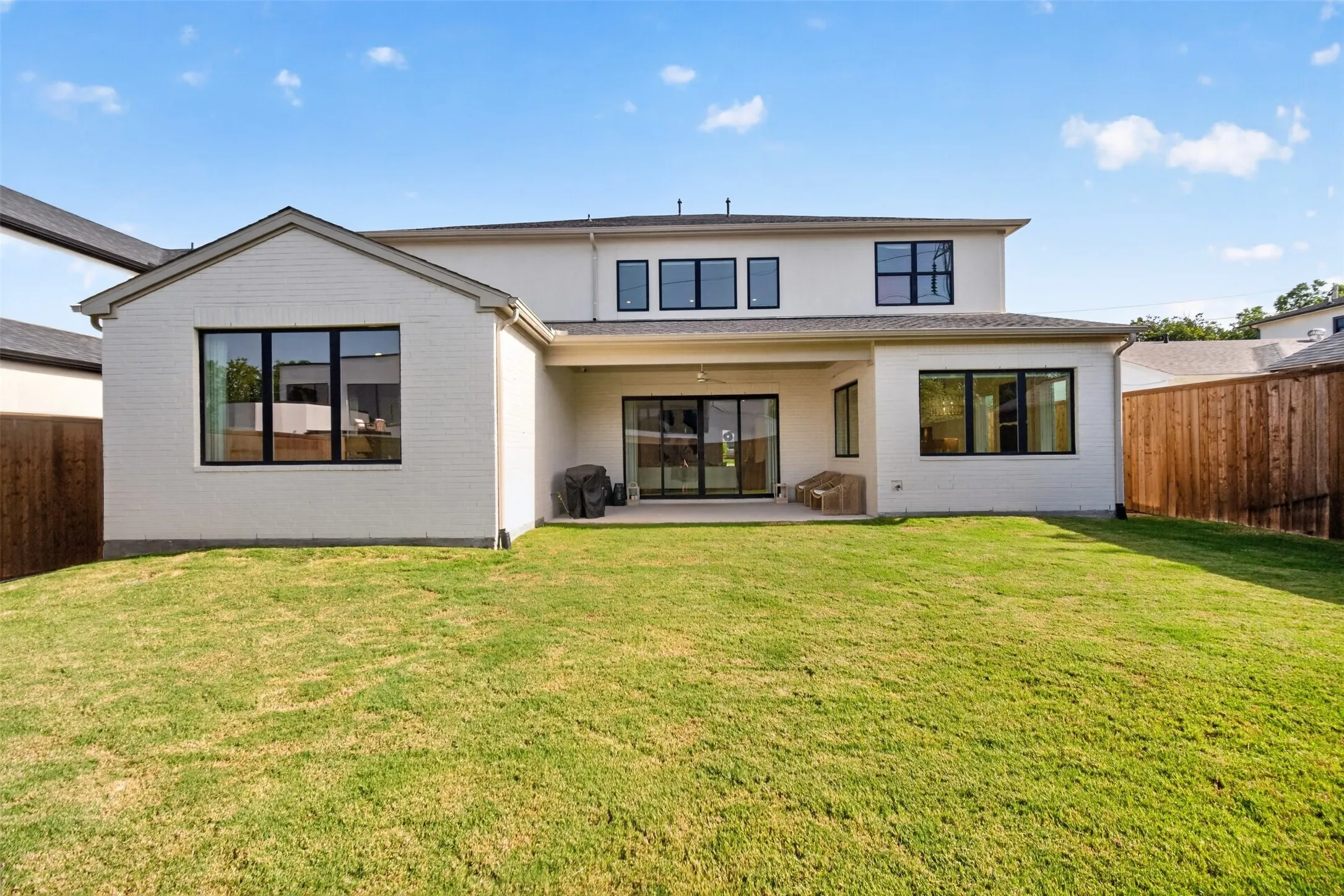 Single Family Residence For Sale in Dallas County , 3872 Cortez Drive, Dallas, Texas 75220, 4 Bedroom, 4 Bathroom, 2 Garage spaces, 4,139 Sqft, built in 2024, mls#21337437, Real Estate Agent in Dallas, Homes For Sale in Dallas county, Homes For Sale in Dallas, Realtor in Dallas Texas, Real Estate Brokerage Independent Realty Texas, Luminita Cordes Realtor
