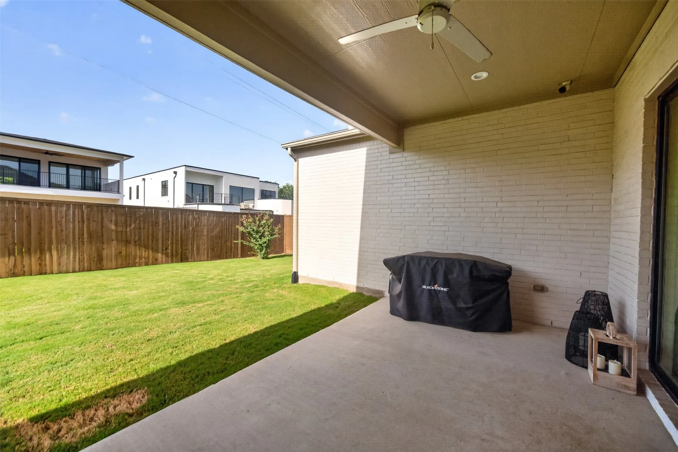 Single Family Residence For Sale in Dallas County , 3872 Cortez Drive, Dallas, Texas 75220, 4 Bedroom, 4 Bathroom, 2 Garage spaces, 4,139 Sqft, built in 2024, mls#21337437, Real Estate Agent in Dallas, Homes For Sale in Dallas county, Homes For Sale in Dallas, Realtor in Dallas Texas, Real Estate Brokerage Independent Realty Texas, Luminita Cordes Realtor