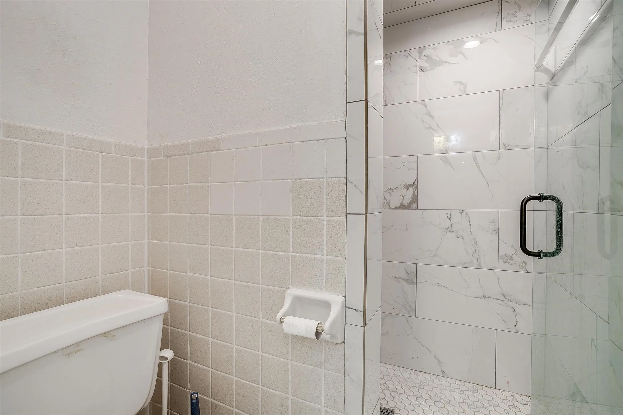 Single Family Residence For Rent in Parker County , 1104 Julie Street, Weatherford, Texas 76086, 3 Bedroom, 2 Bathroom, 2 Garage spaces, 1,395 Sqft, built in 1970, mls#21337407, Real Estate Agent in Weatherford, Homes For Rent in Parker county, Homes For Rent in Weatherford, Realtor in Weatherford Texas, Real Estate Brokerage Independent Realty Texas, Luminita Cordes Realtor