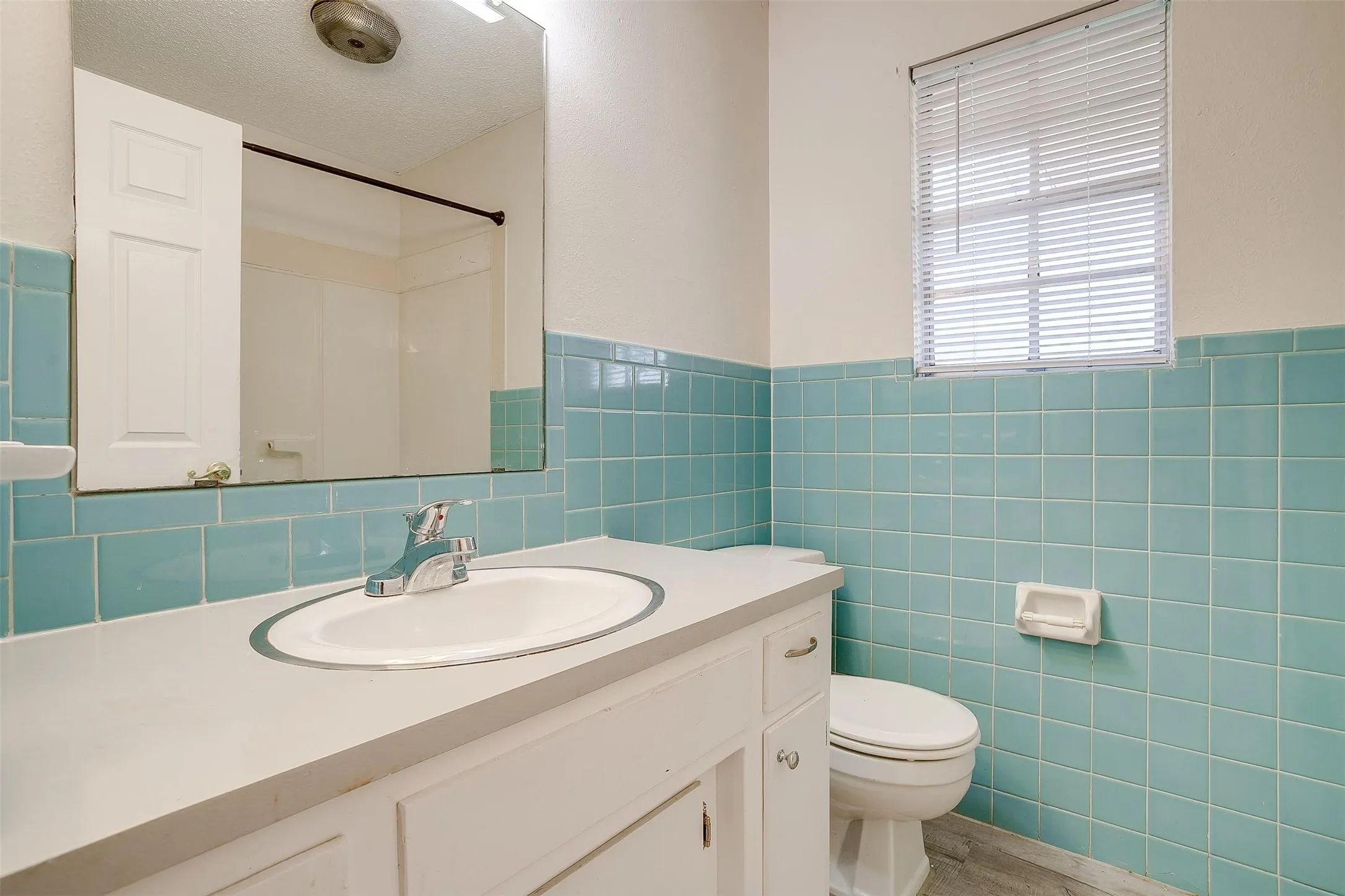 Single Family Residence For Rent in Parker County , 1104 Julie Street, Weatherford, Texas 76086, 3 Bedroom, 2 Bathroom, 2 Garage spaces, 1,395 Sqft, built in 1970, mls#21337407, Real Estate Agent in Weatherford, Homes For Rent in Parker county, Homes For Rent in Weatherford, Realtor in Weatherford Texas, Real Estate Brokerage Independent Realty Texas, Luminita Cordes Realtor