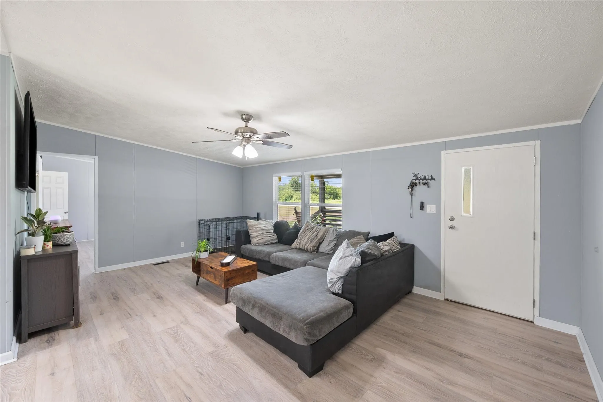 Manufactured Home For Sale in Navarro County , 212 SE County Road 3048a, Corsicana, Texas 75109, 3 Bedrooms, 2 Bathrooms, Garage spaces, 1,400 Sqft, built in 2024, Price $205,000, mls#21337086, Real Estate Agent in Corsicana, Homes For Sale in Navarro county, Homes For Sale in Corsicana, Realtor in Corsicana Texas, Real Estate Brokerage Independent Realty Texas, Luminita Cordes Realtor